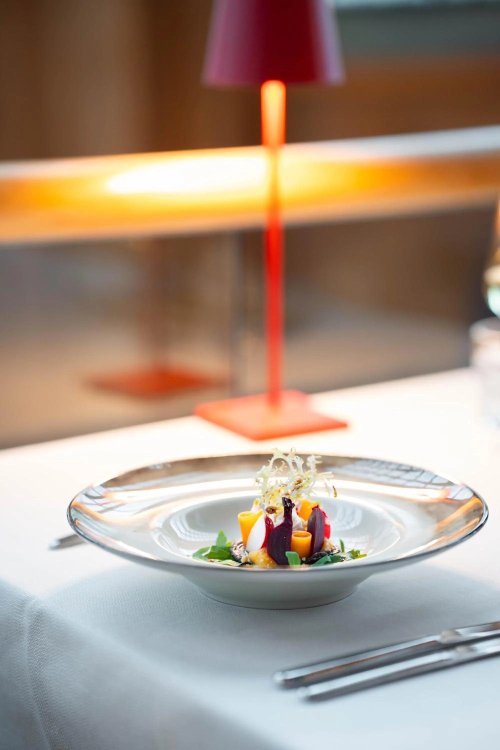 Food and drinks in Kruisherenhotel Maastricht - Oostwegel Collection, member of Design Hotels