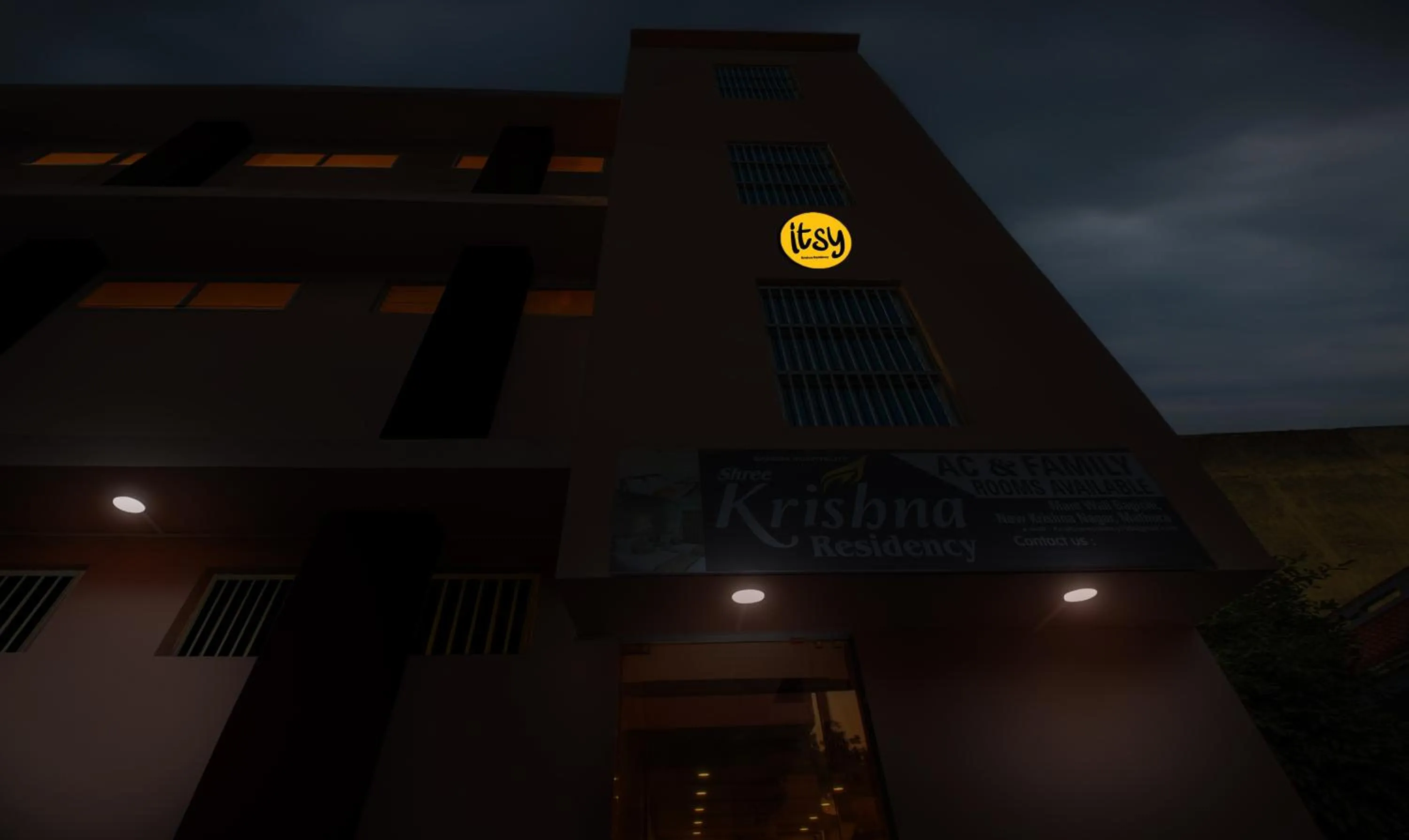 Property building in Itsy Hotels Krishna Residency, Govardhan Chauraha