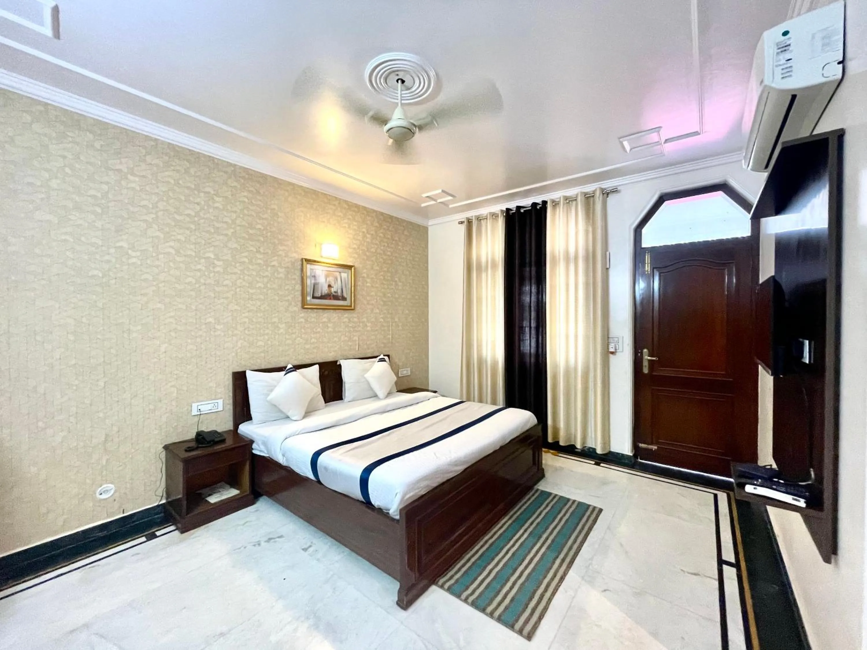 Bed in Shakuntala Palace Point