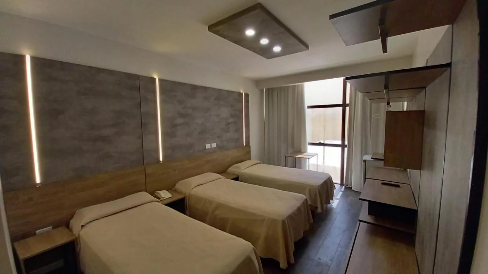 Bedroom, Bed in Hotel Versailles