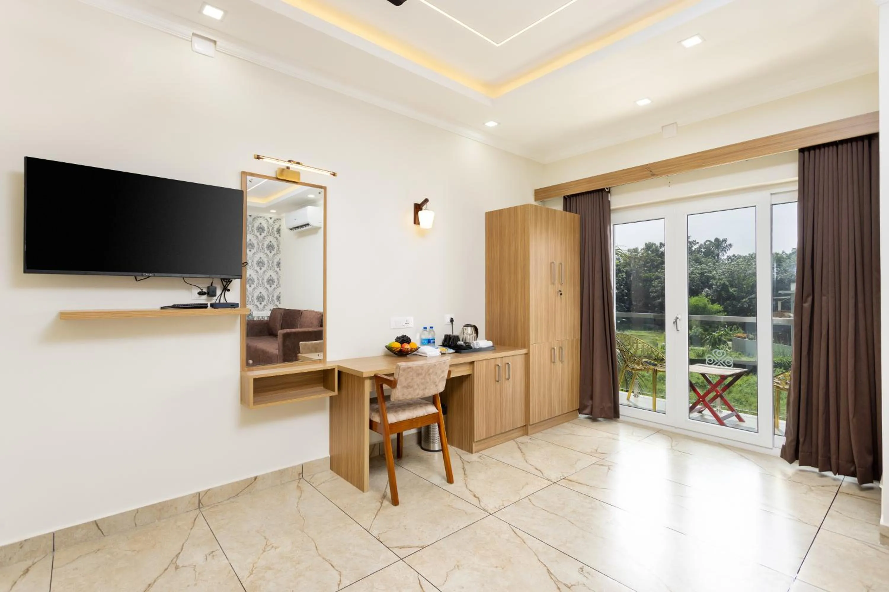 Balcony/Terrace in ESAA Airport Hotel