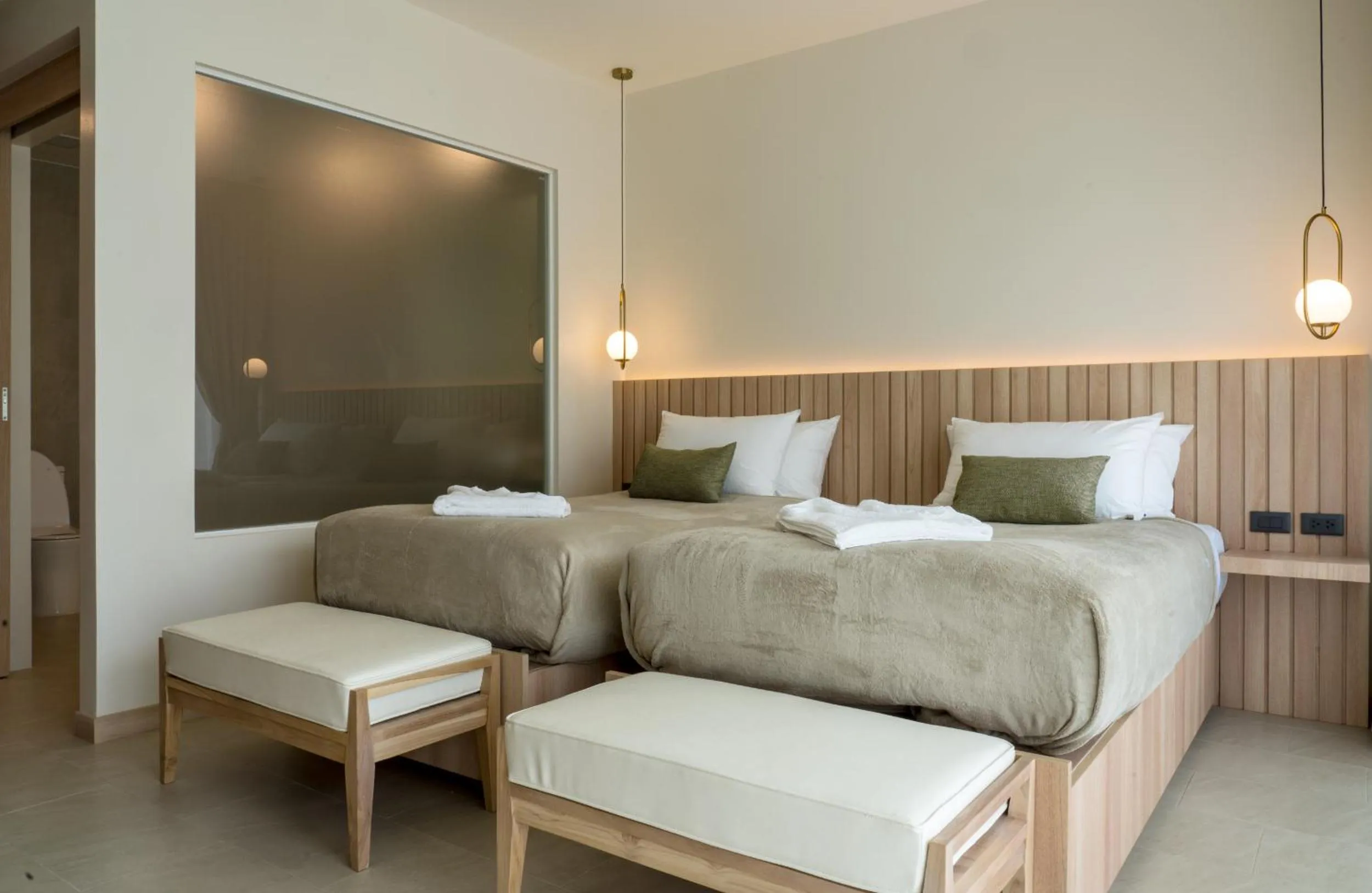 Photo of the whole room, Bed in Niranapa Boutique Resort