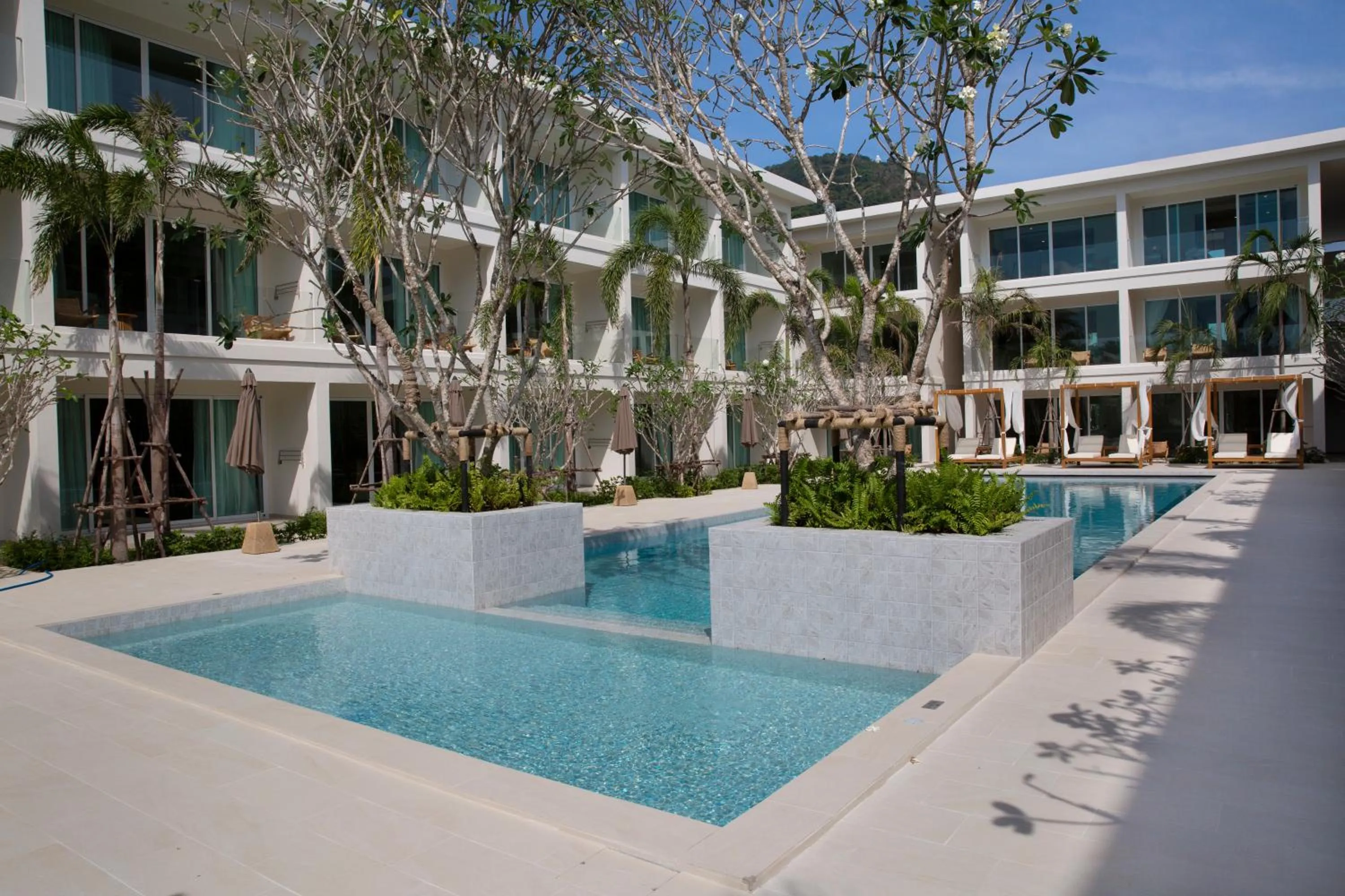 Pool view in Niranapa Boutique Resort