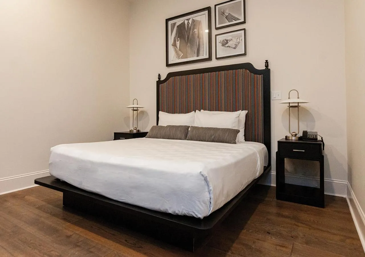 Bed in The Rubenstein Hotel