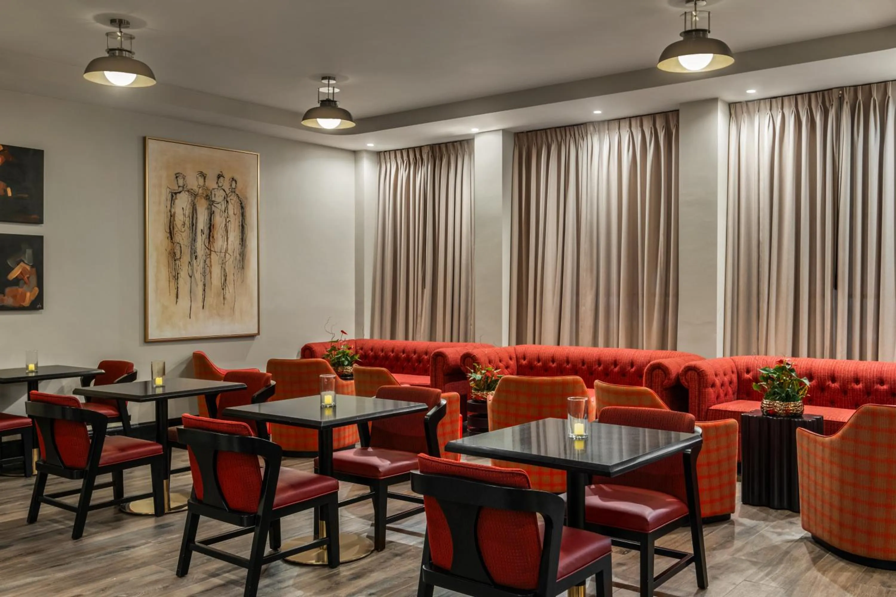Lounge or bar in The Rubenstein Hotel