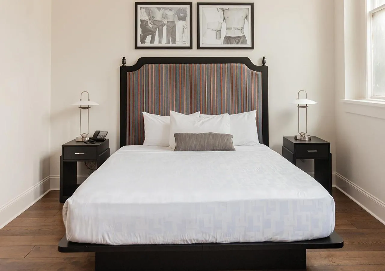 Bed in The Rubenstein Hotel