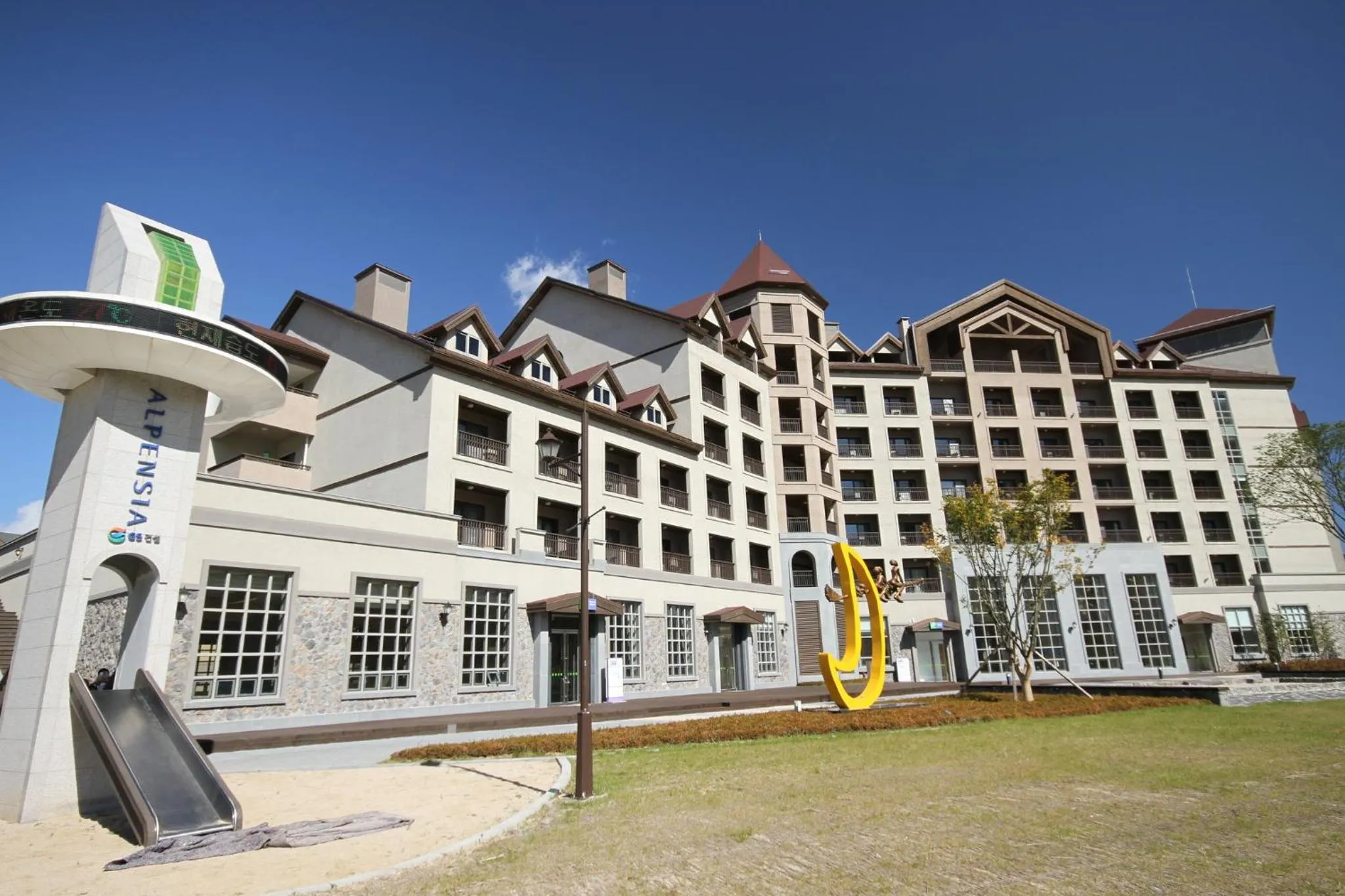 Property building in Holiday Inn Resort Alpensia Pyeongchang by IHG