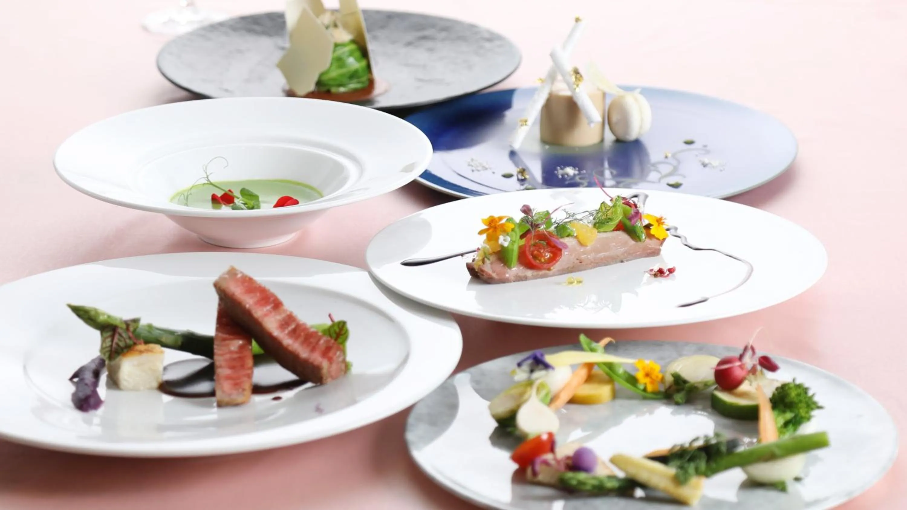 Restaurant/places to eat in ANA Crowne Plaza Okayama by IHG