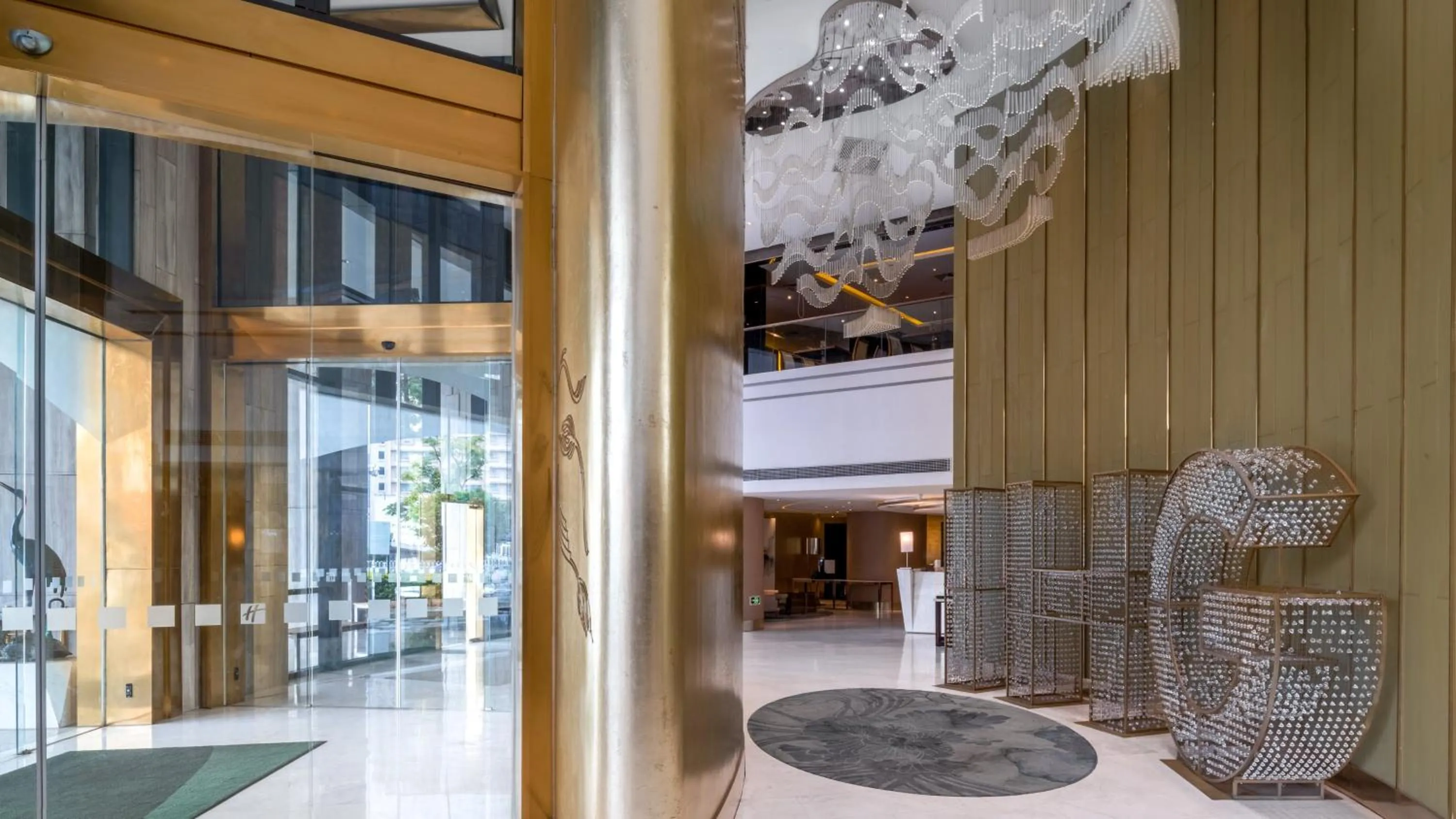 Property building in Holiday Inn Kunming City Centre by IHG