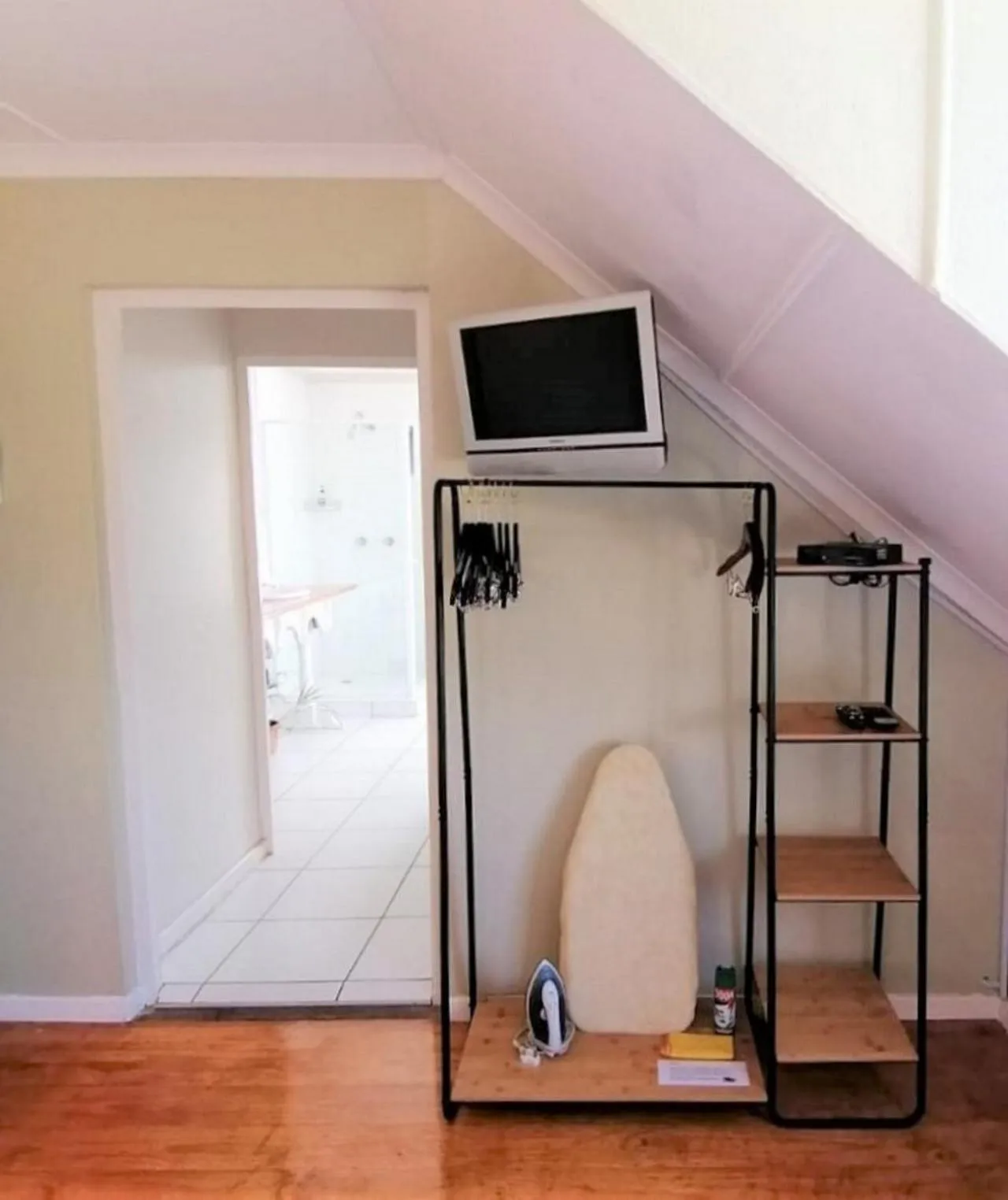 TV and multimedia in Gateside Guesthouse