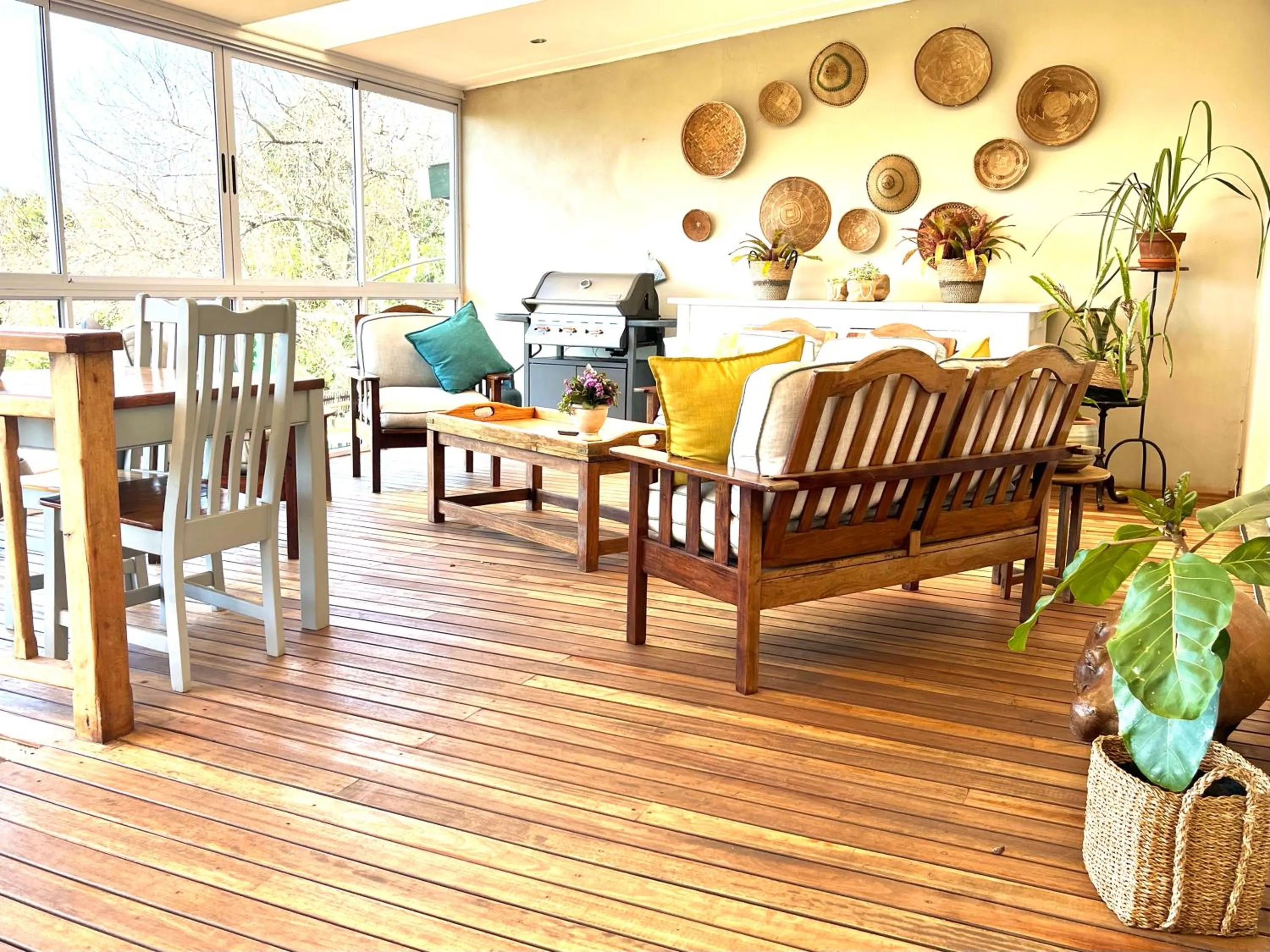 Property building in Gateside Guesthouse