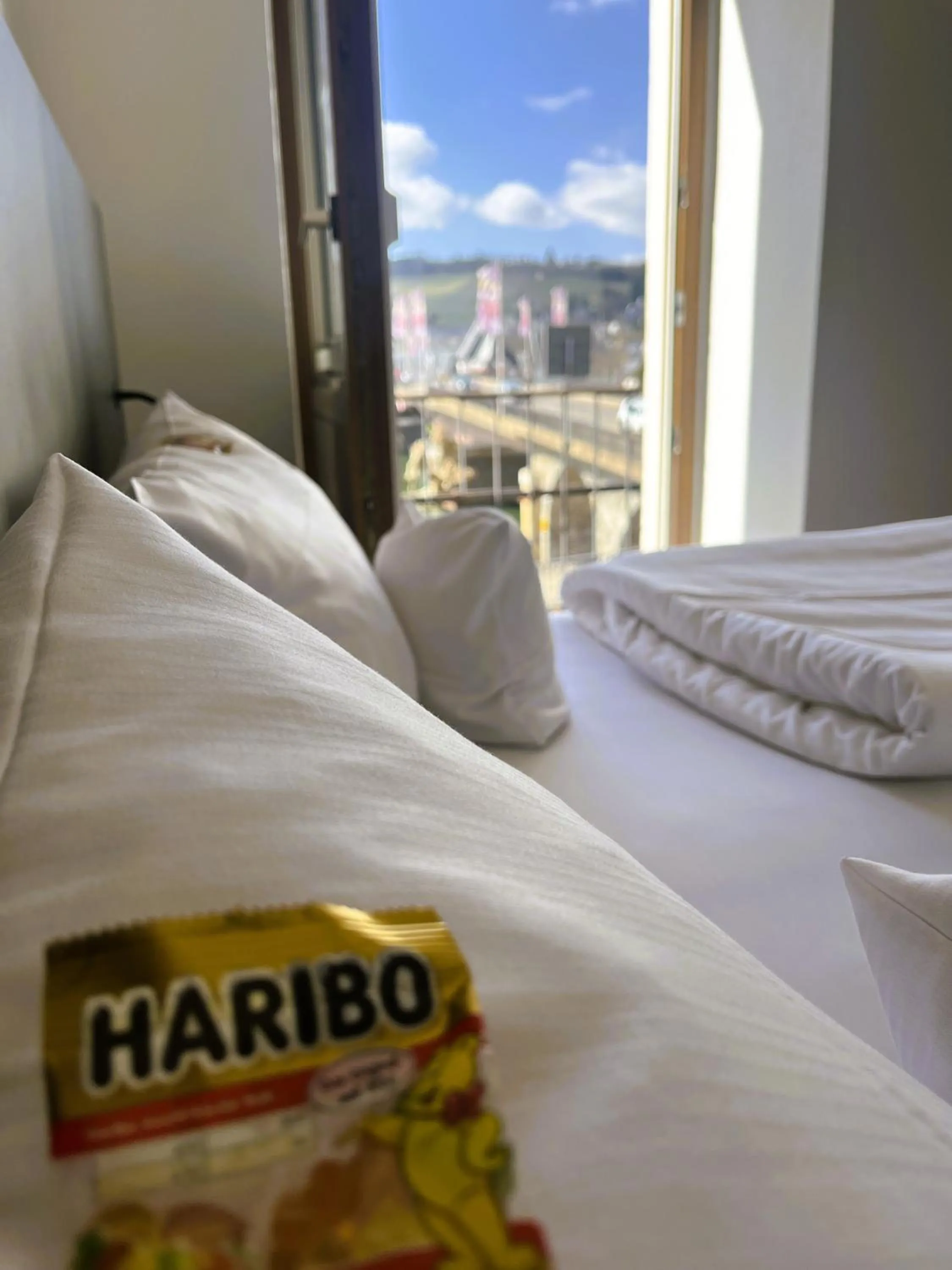 Bed in Moselhotel Römischer Kaiser