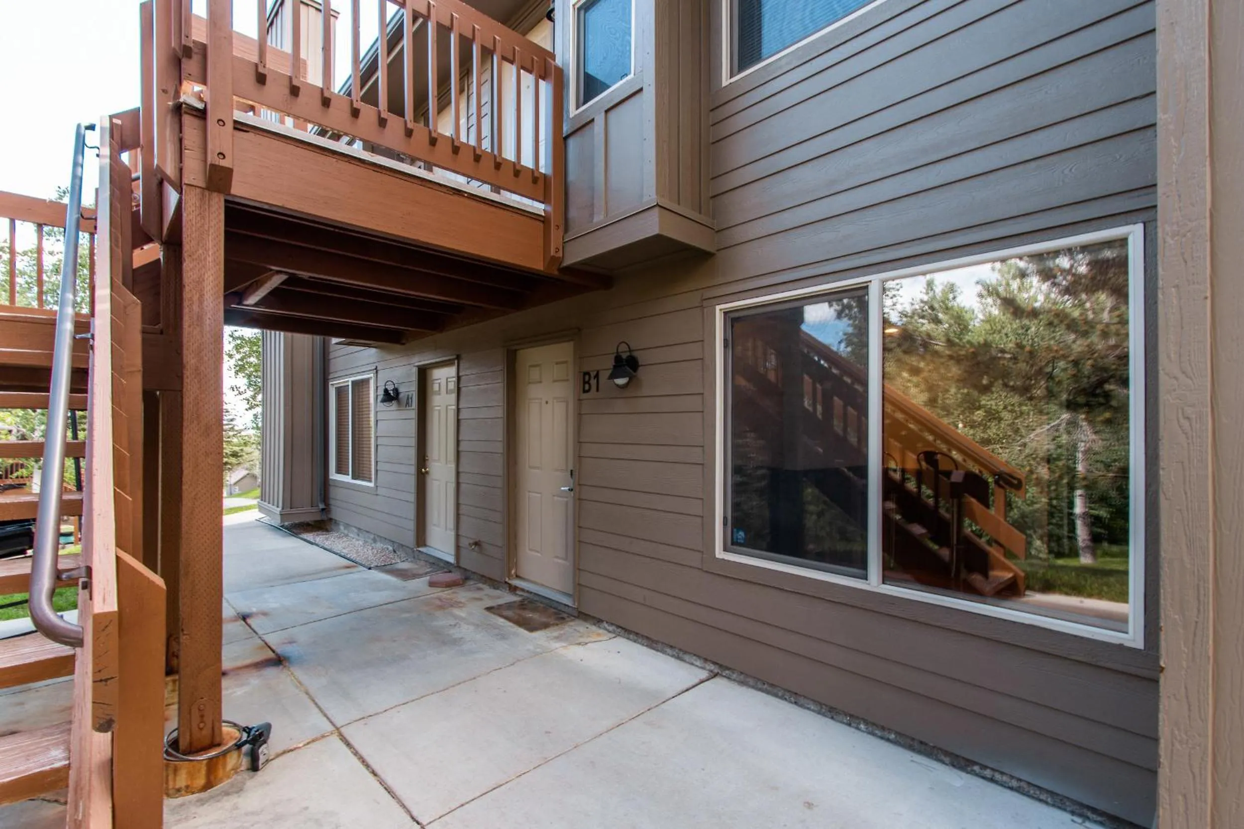 Property building in Hidden Creek by All Seasons Resort Lodging