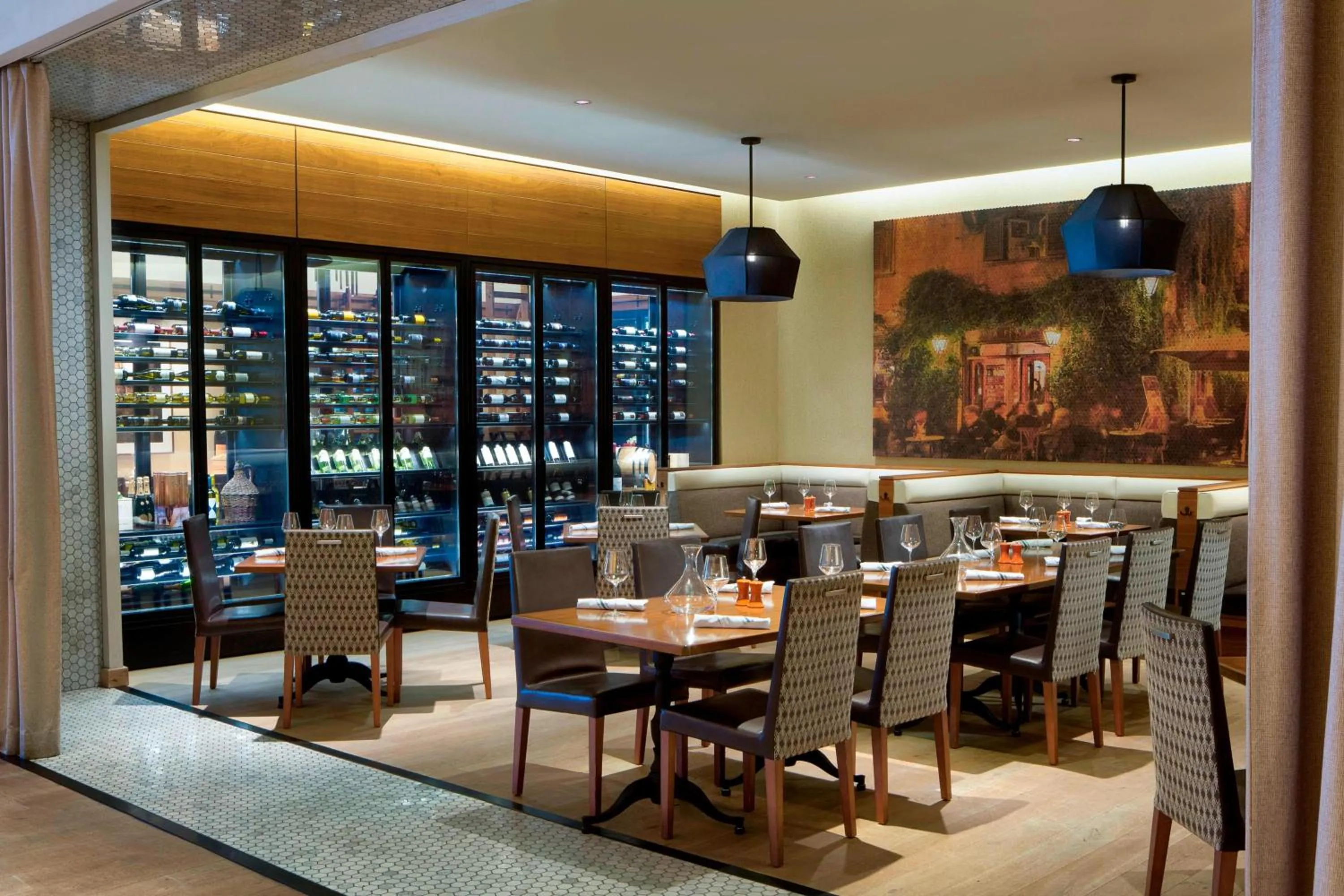 Restaurant/places to eat in JW Marriott Austin