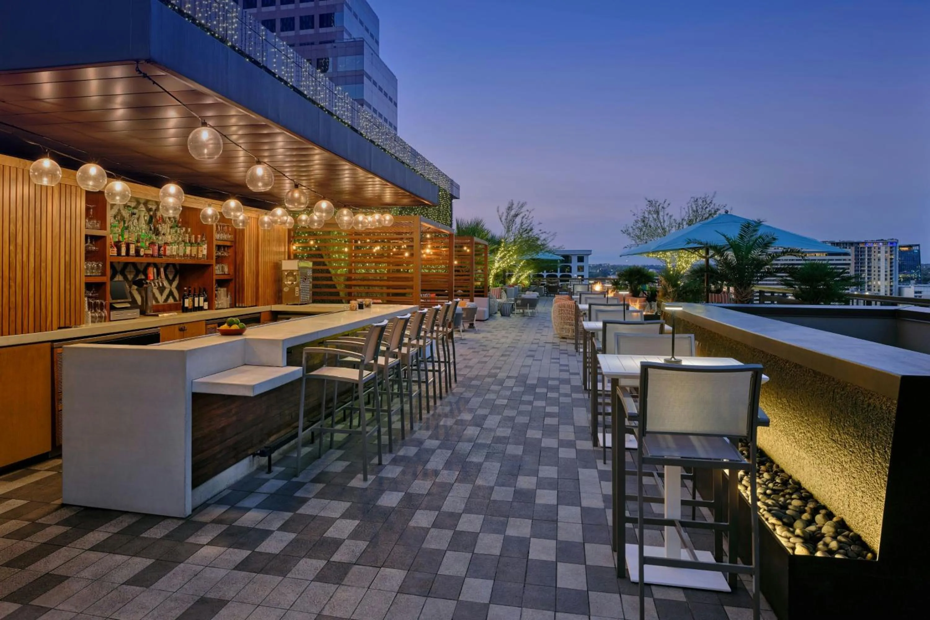 Restaurant/places to eat in JW Marriott Austin