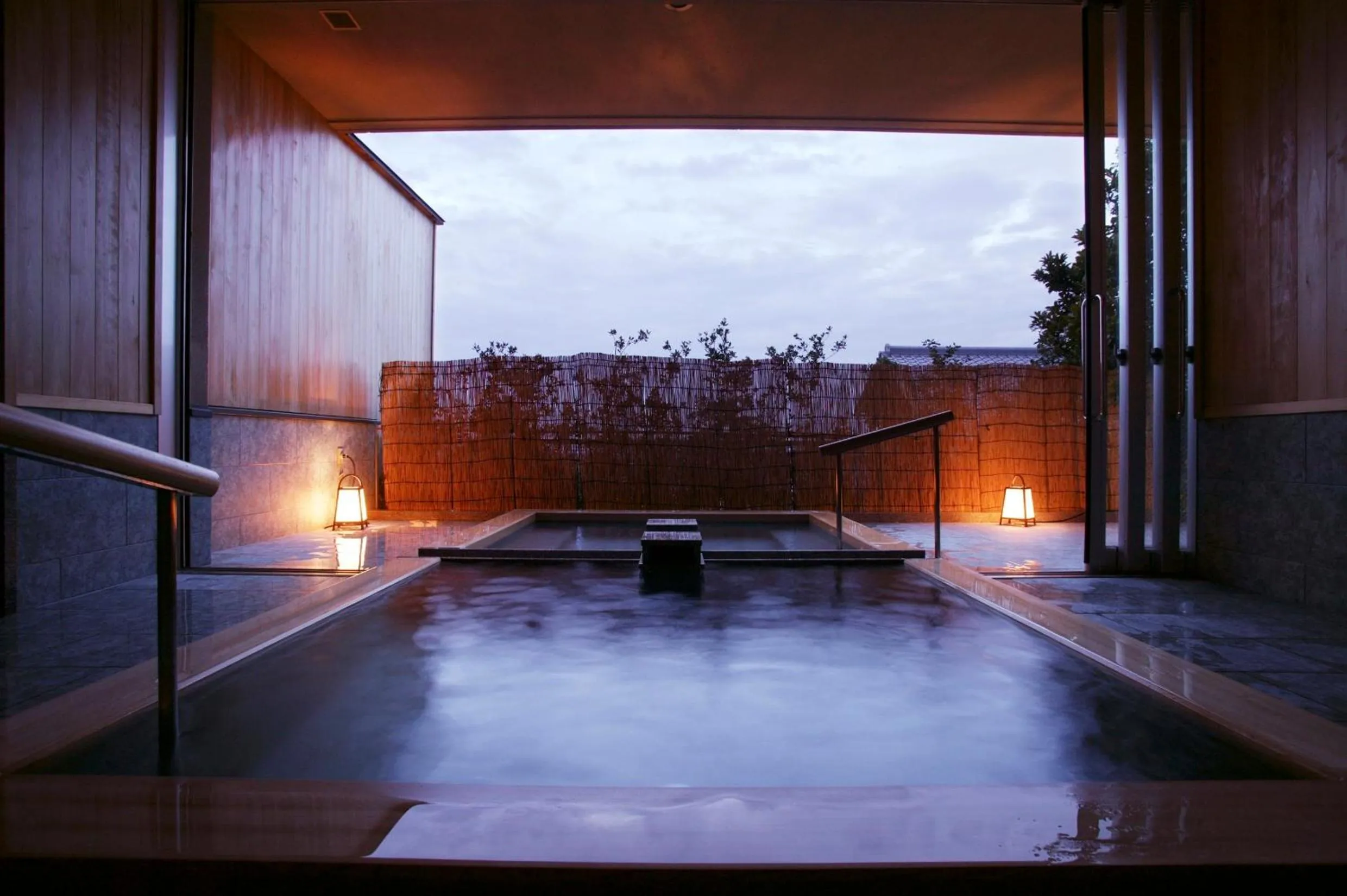 Bathroom in Kakujoro