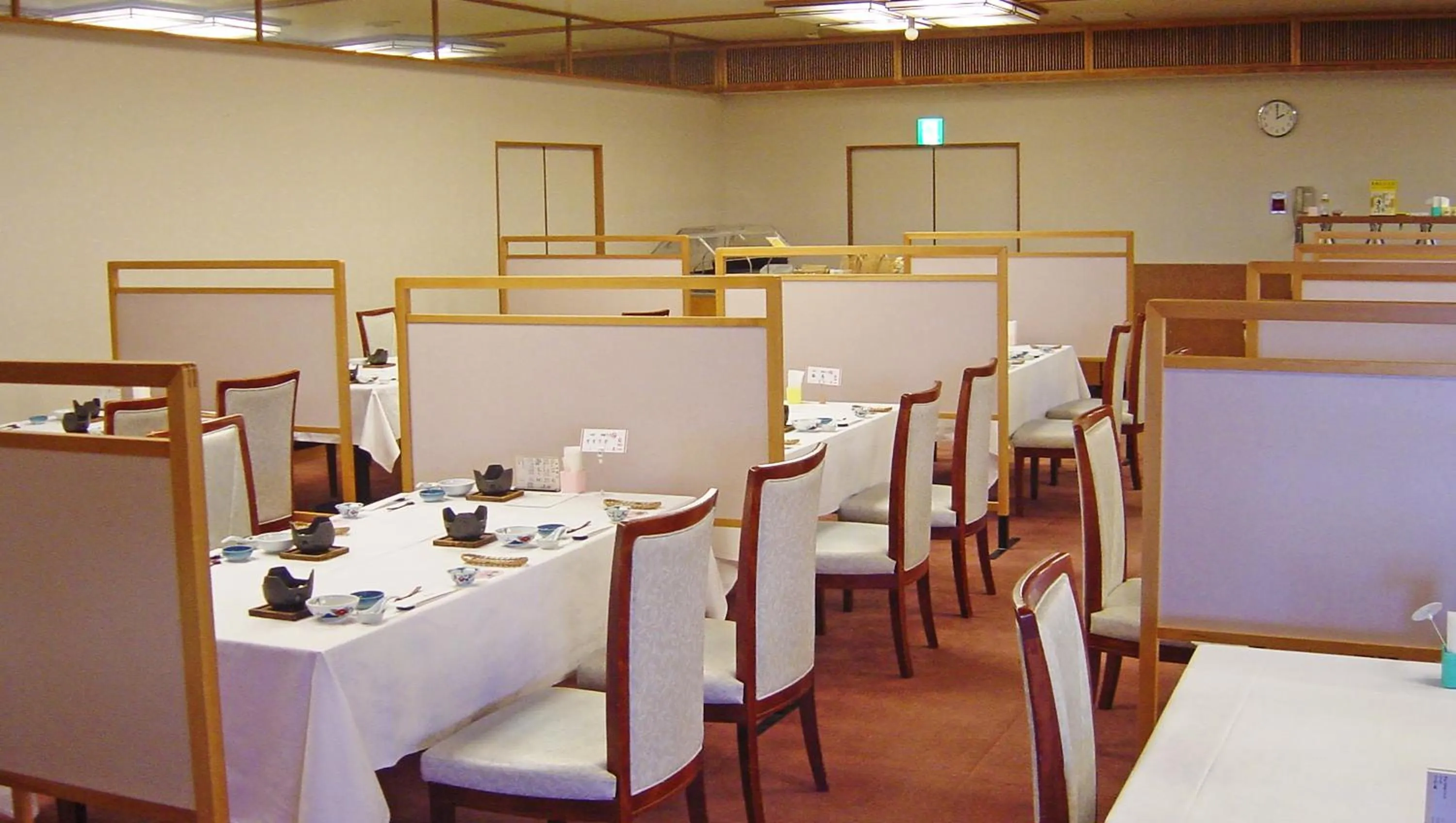 Restaurant/places to eat in Hotel Hana Isawa