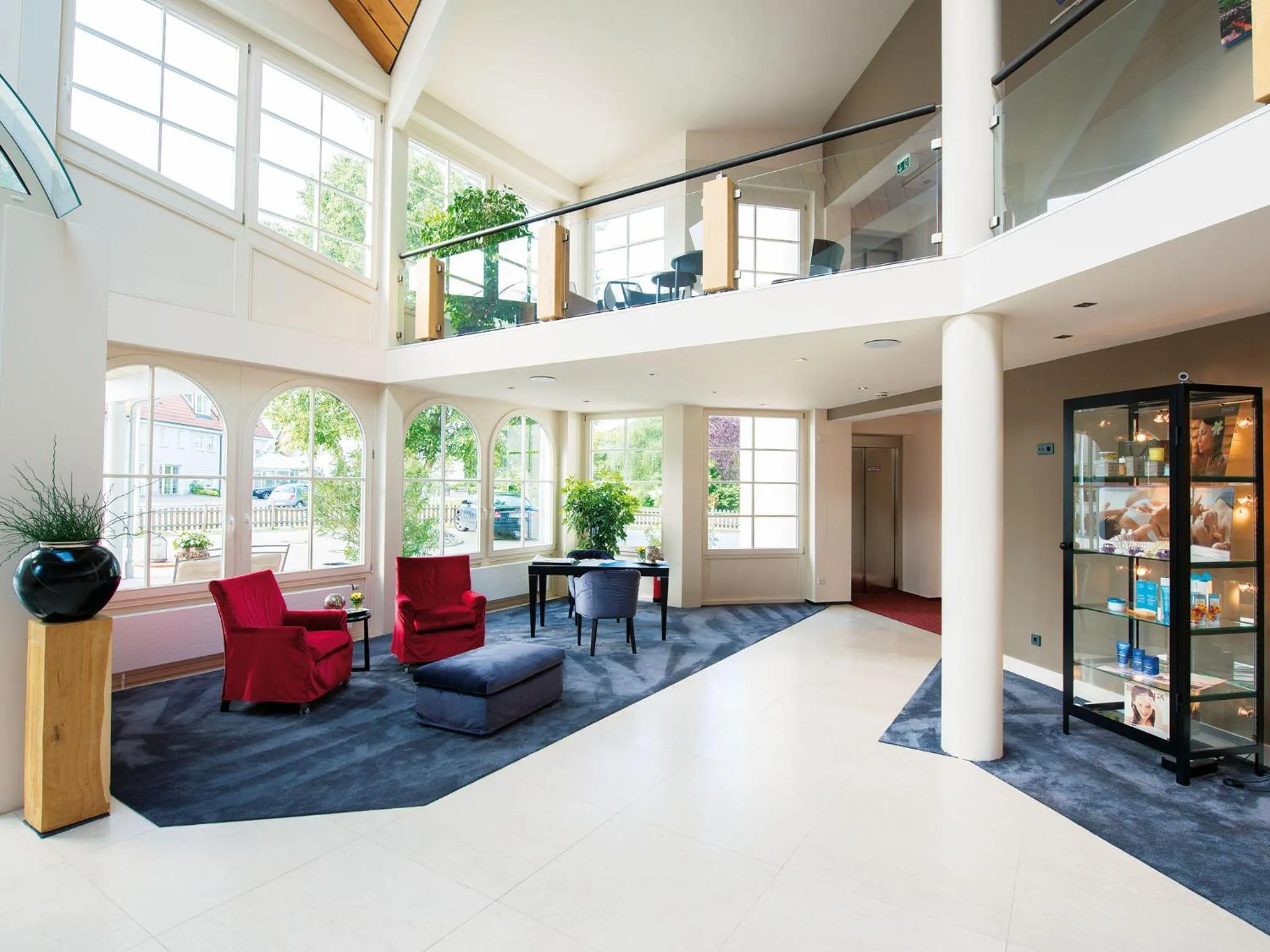 Lobby or reception in Hotel Traube Revital