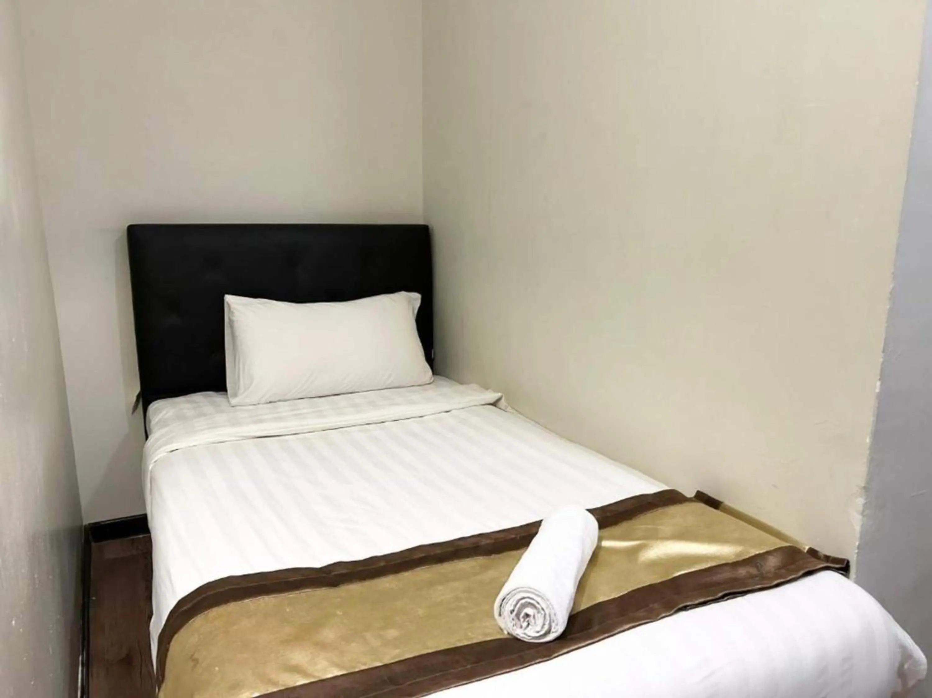 Bedroom, Bed in Collection O Malacca Near St John's Fort Formerly Gill Garden