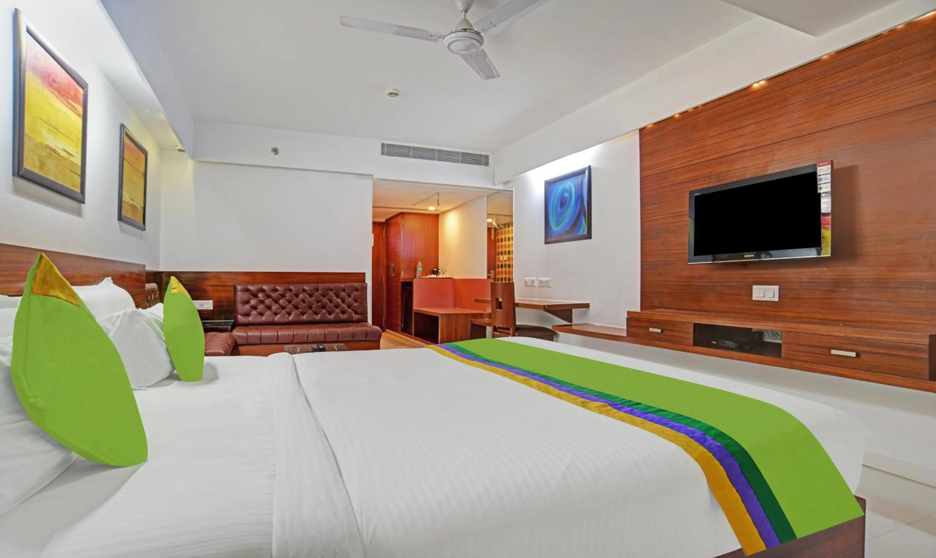 Bedroom, Bed in Treebo Trend Cherry Tree