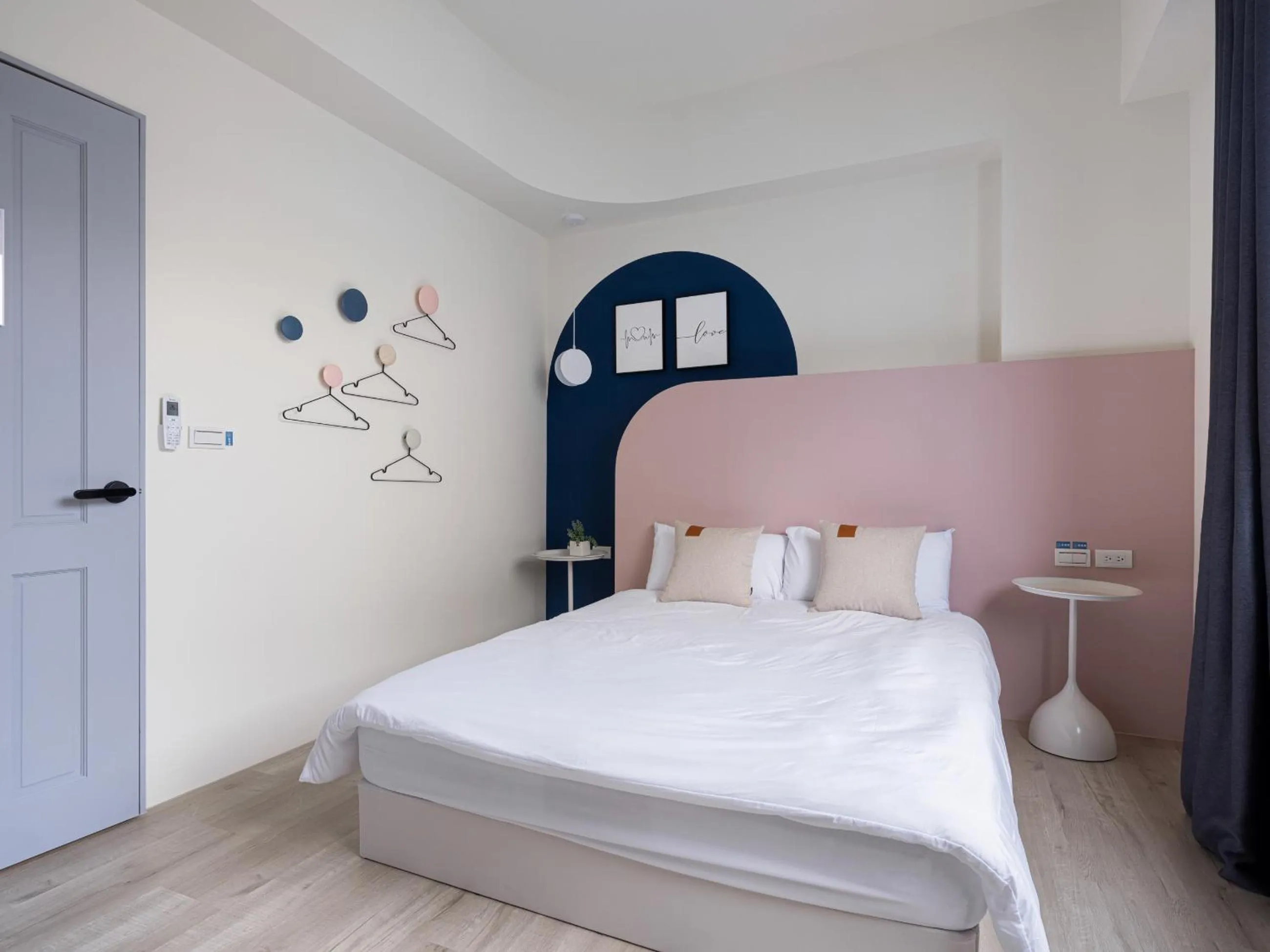 Bed in Yujing Nu Era