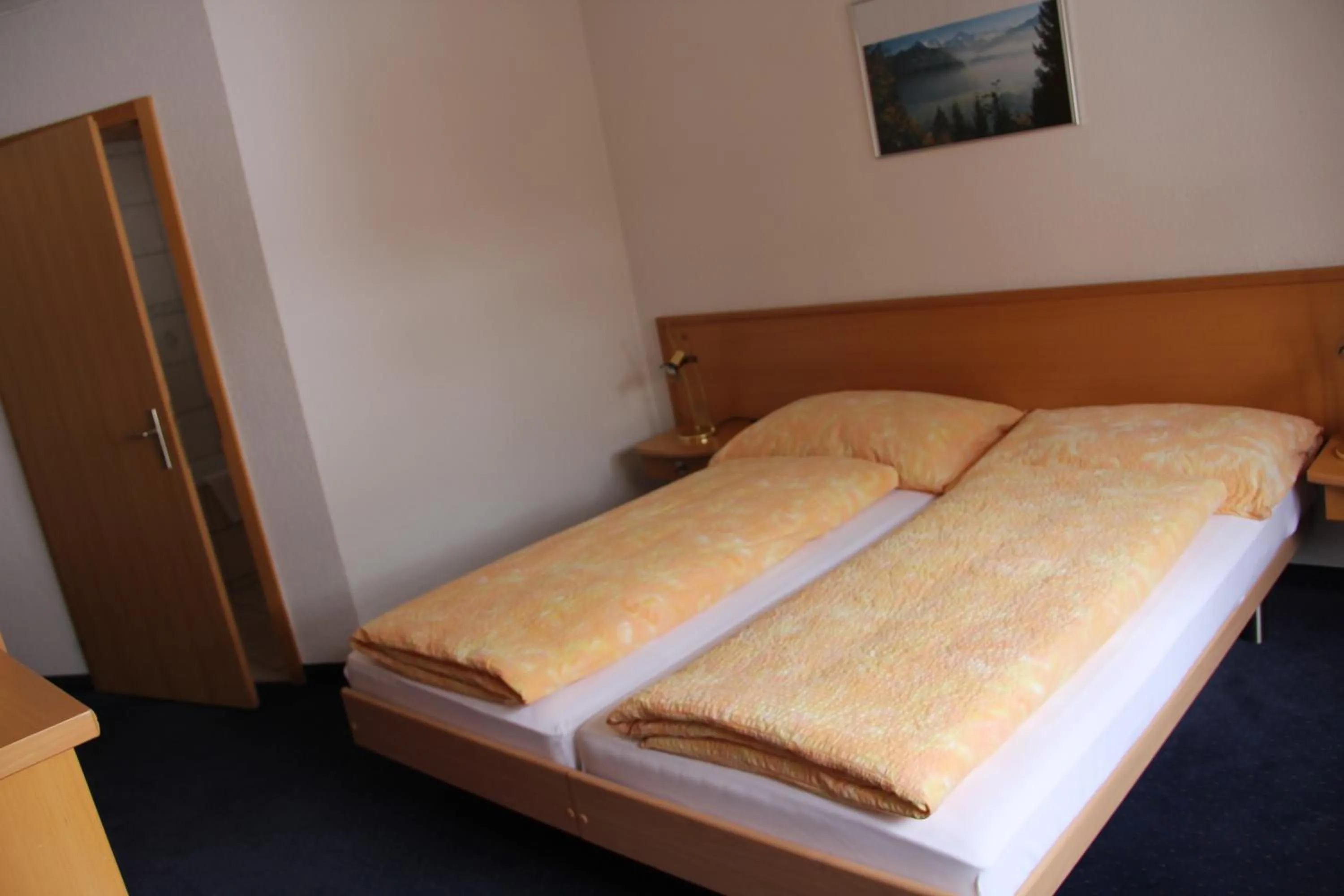 Bedroom, Bed in Hotel Eigerblick