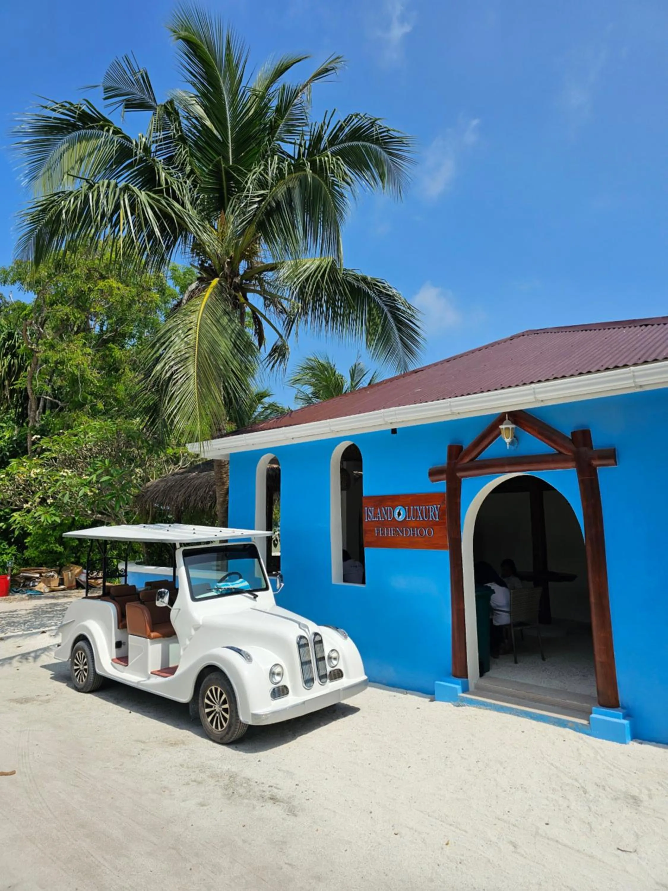 Property building in Island Luxury Fehendhoo