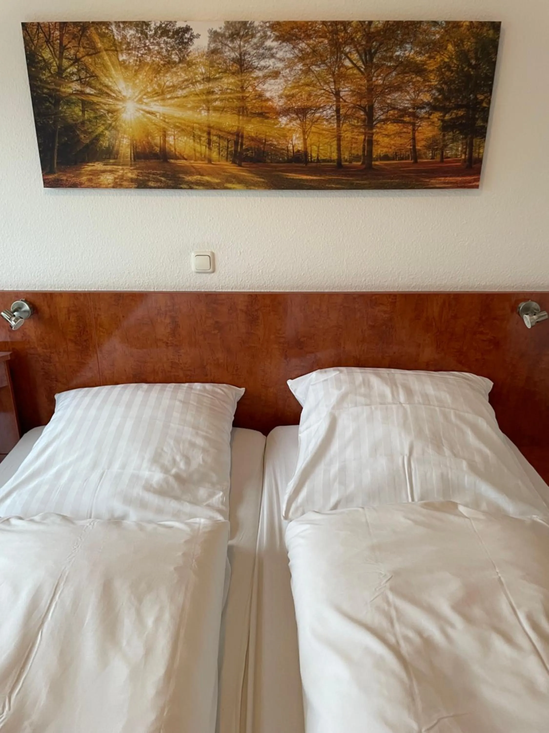 Bed in Hotel Merkenich