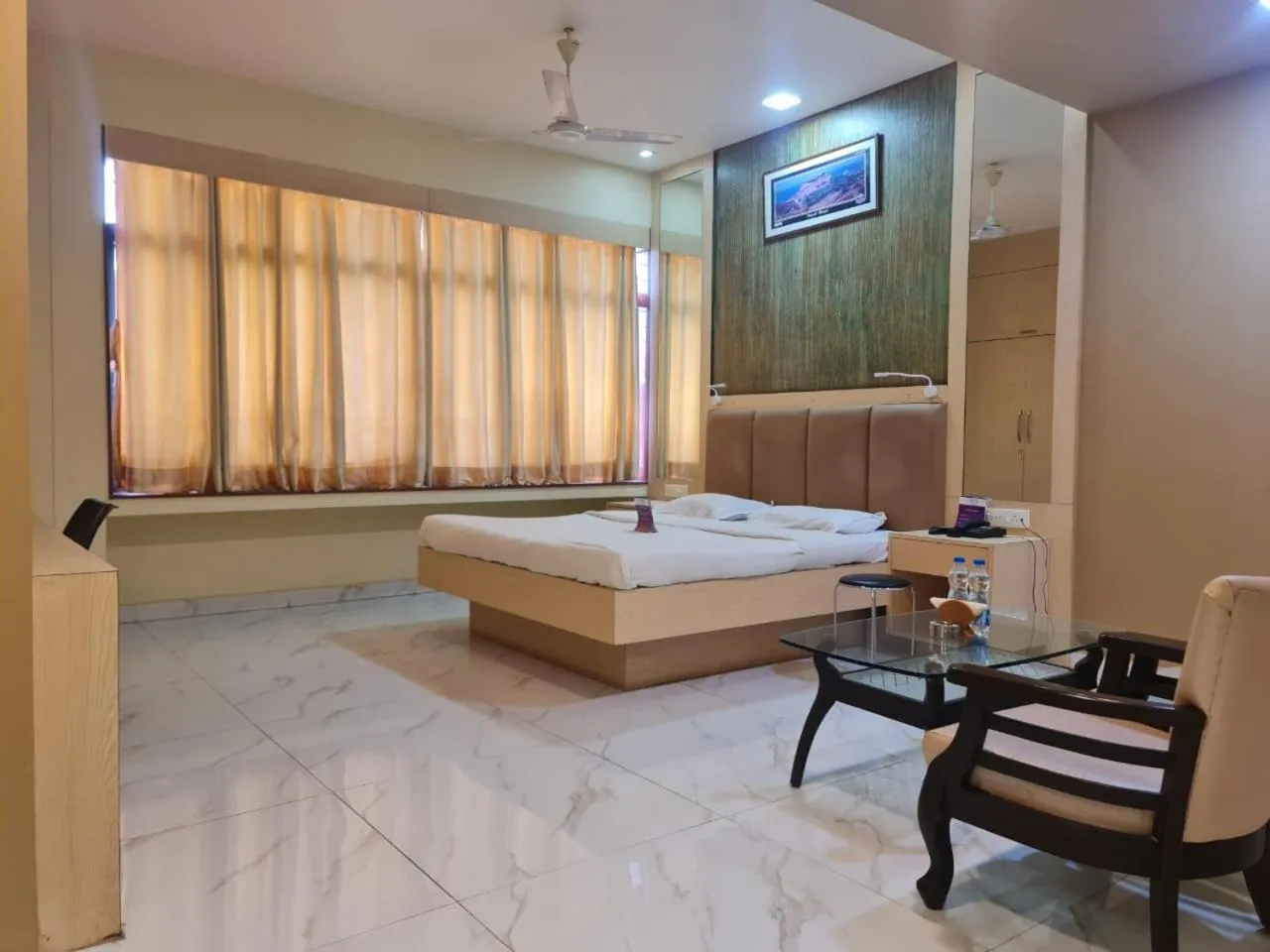 Bedroom in VITS Select Grand Inn, Ratnagiri
