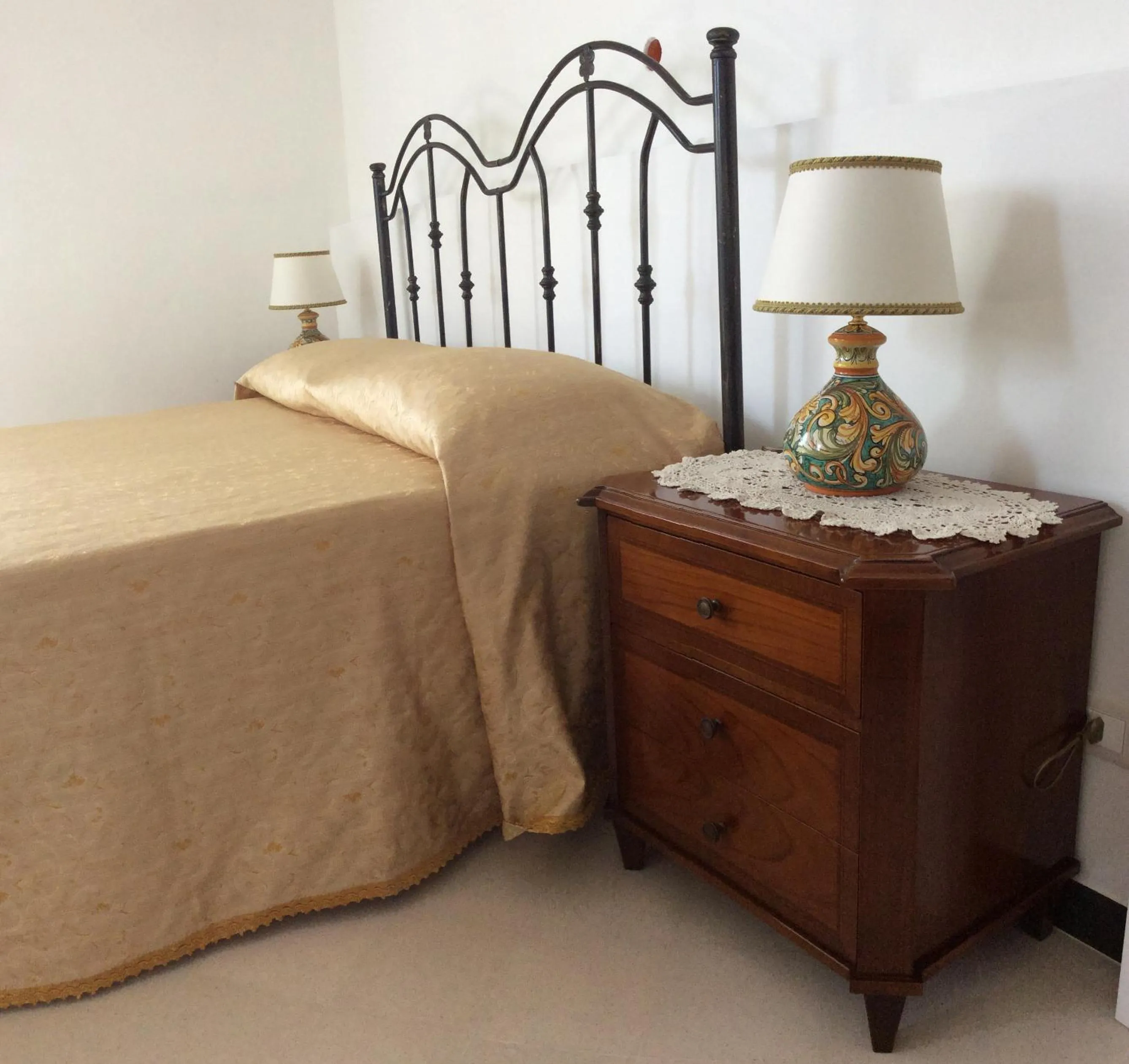 Photo of the whole room in Casa Camelia