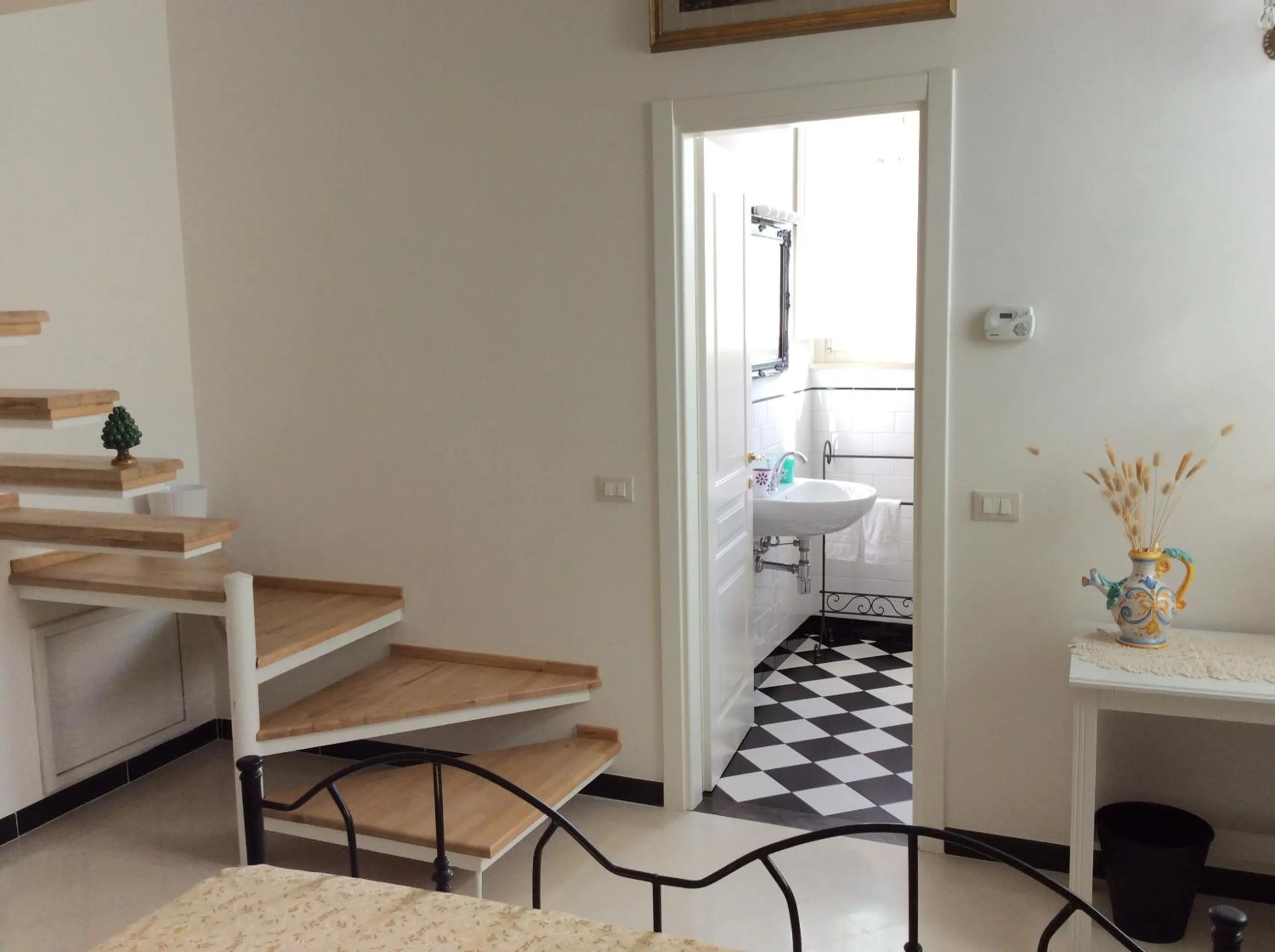 Photo of the whole room in Casa Camelia