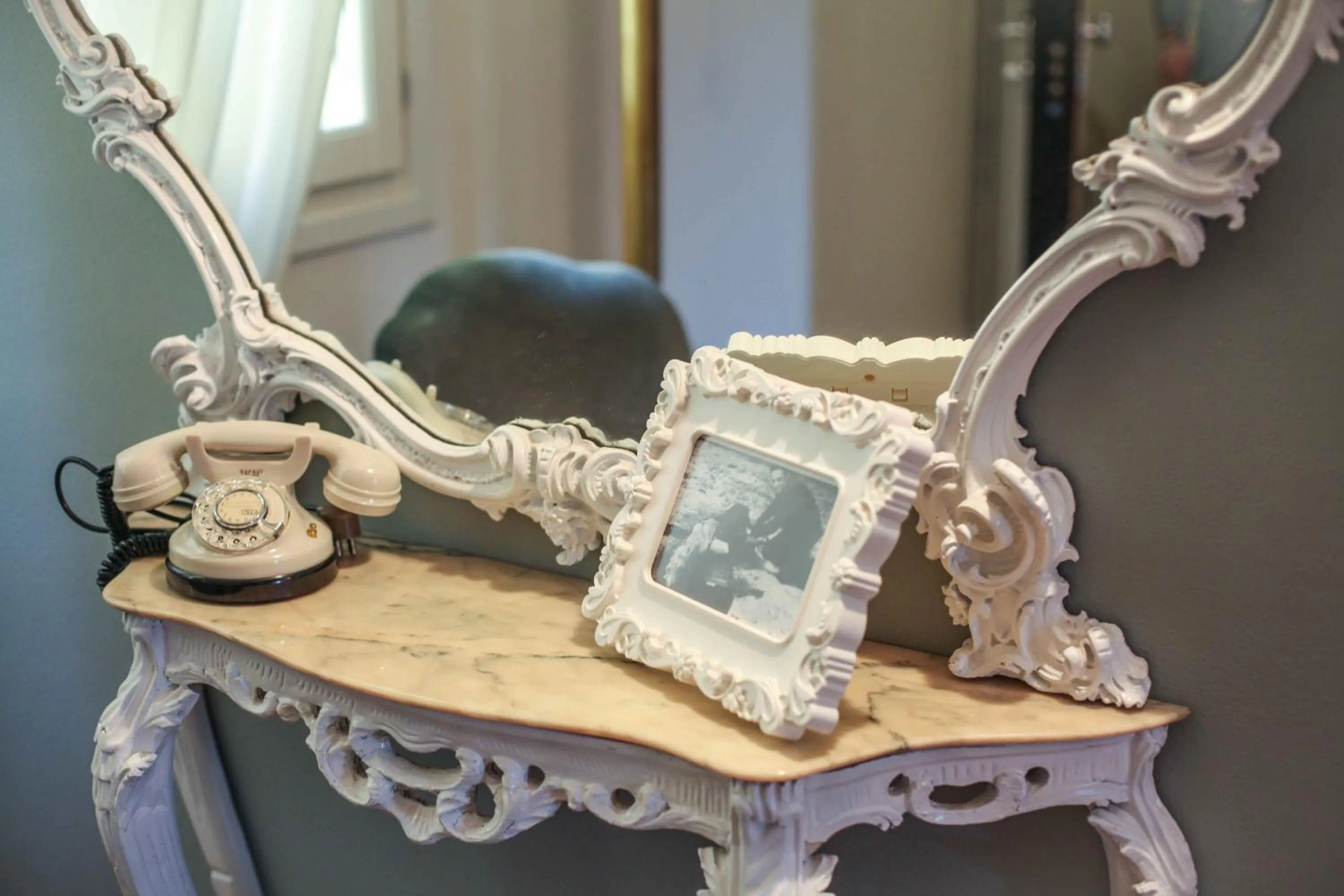 Decorative detail in Il Fonticolo Room & Breakfast