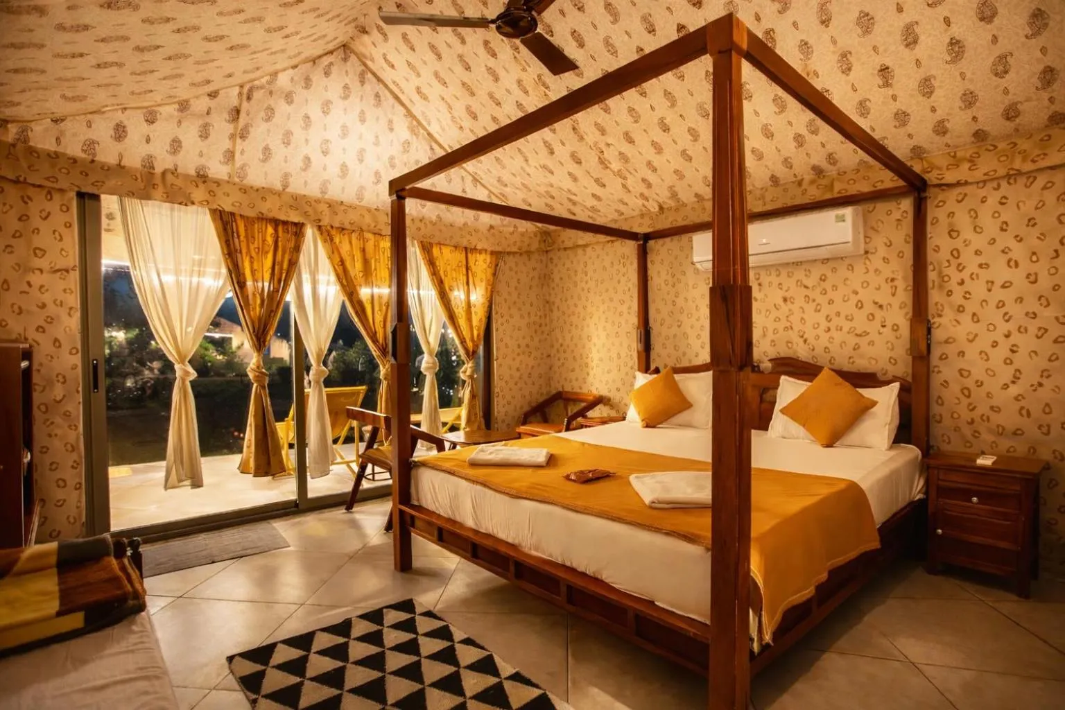 Bedroom, Bed in Amber Resort