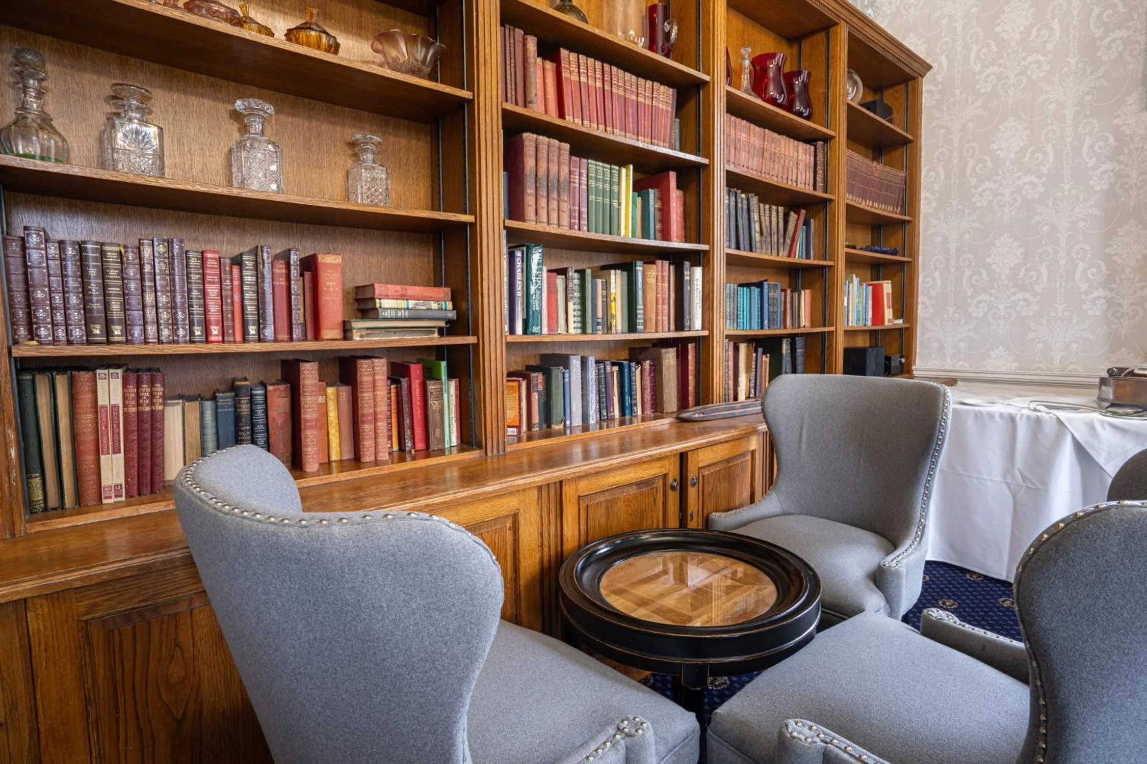 Library in Waterton Park Hotel