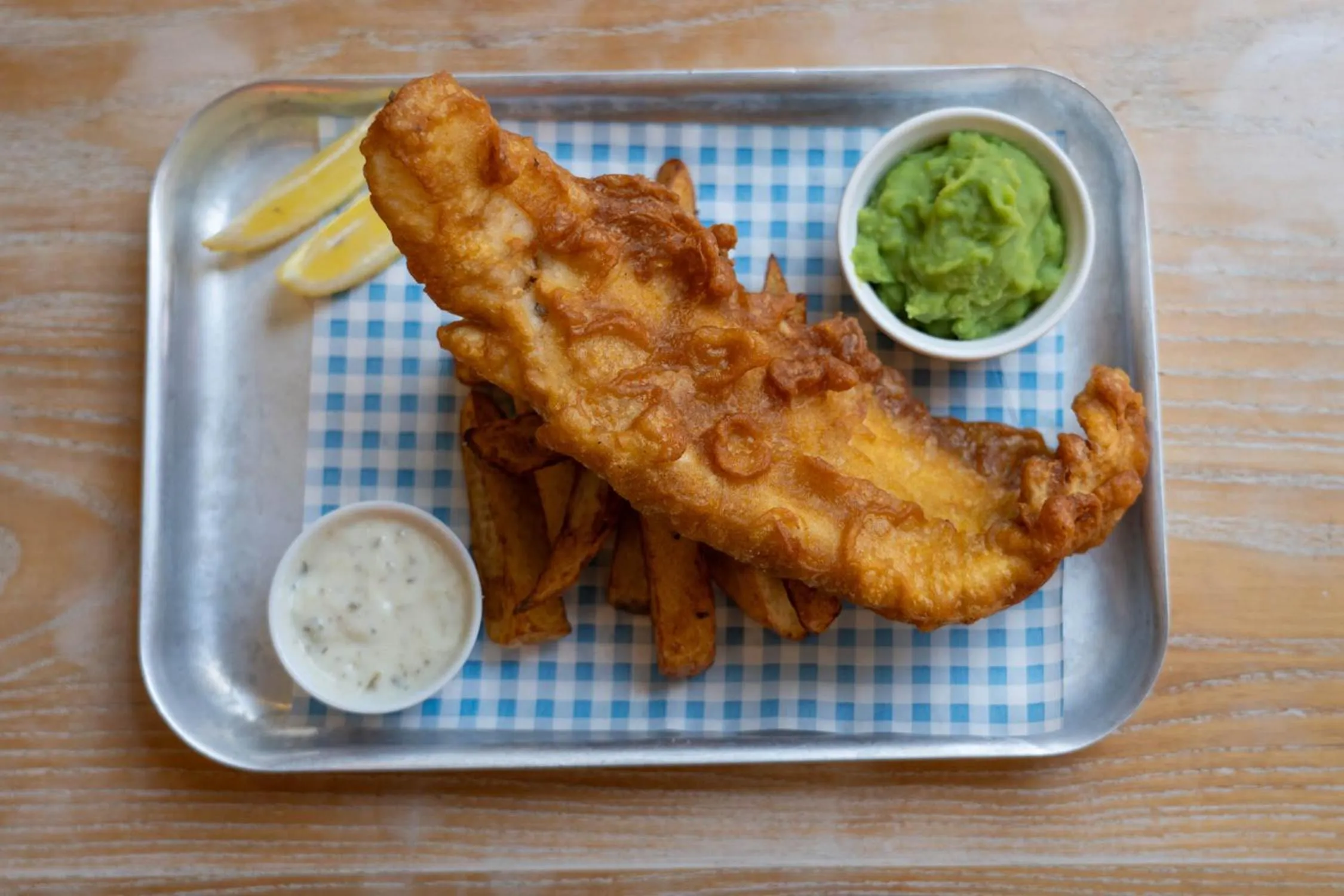 Food and drinks in Waterton Park Hotel