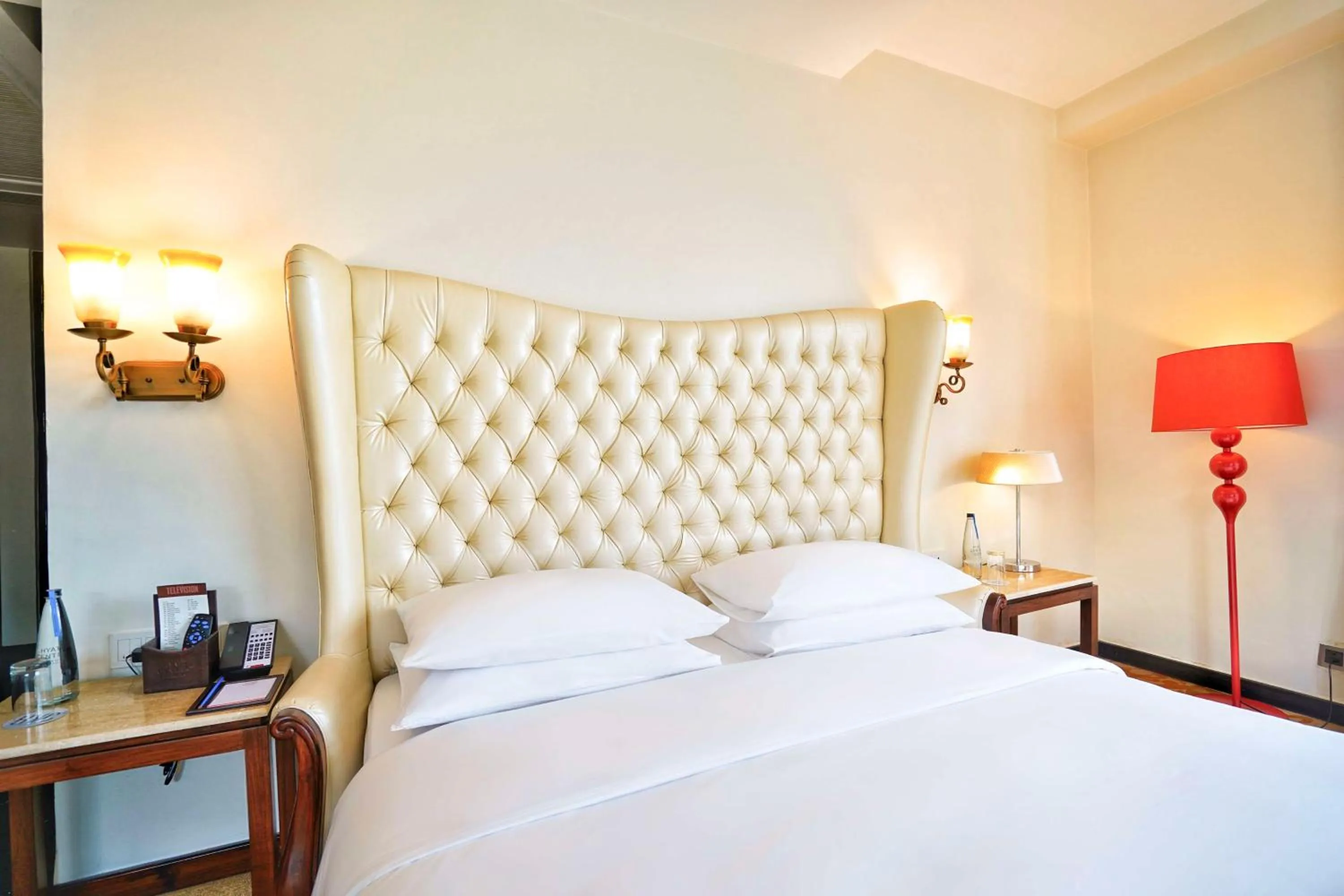 Photo of the whole room, Bed in Hyatt Centric Rajpur Road Dehradun