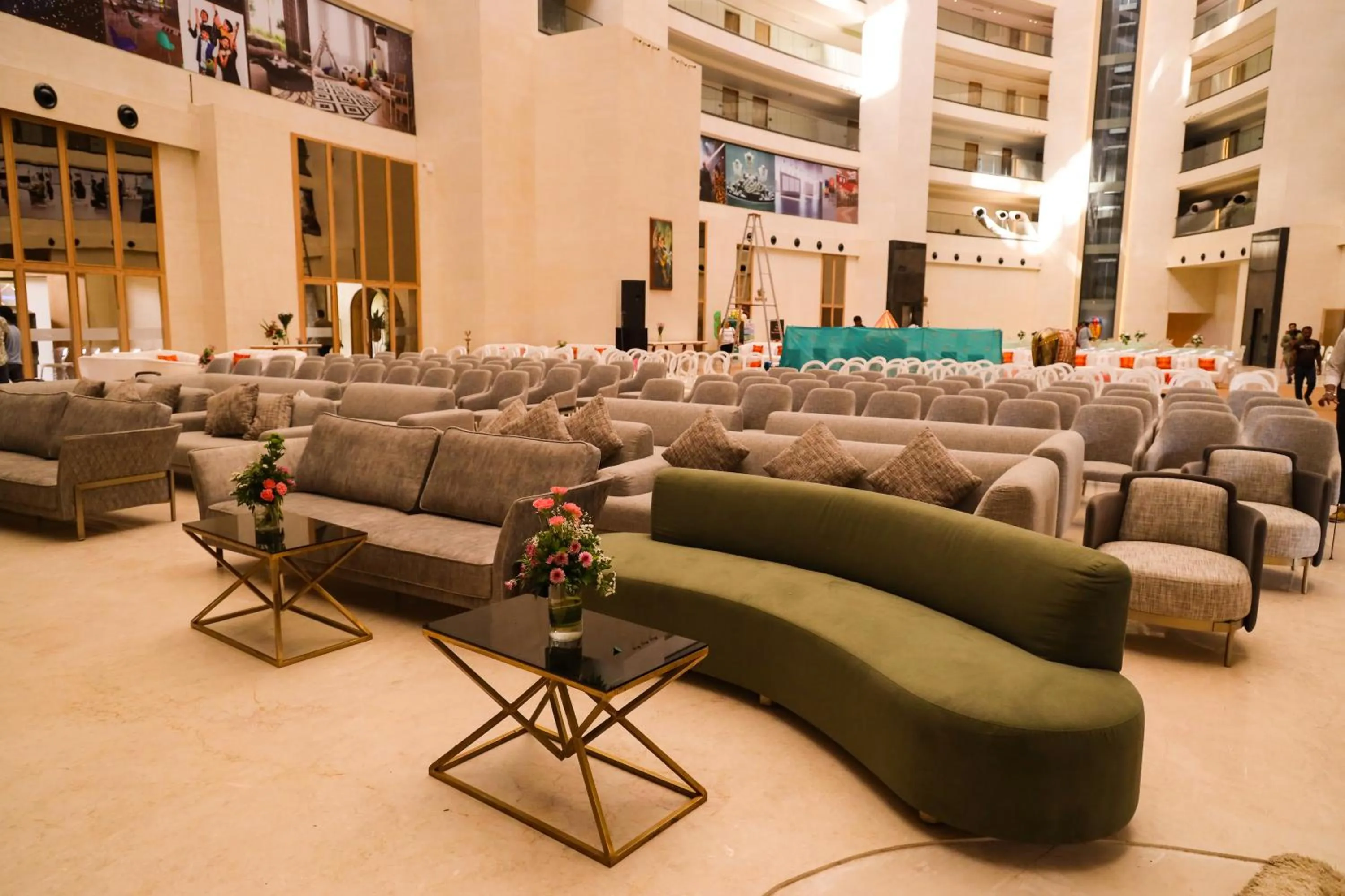 Property building in Regenta - The World Surat