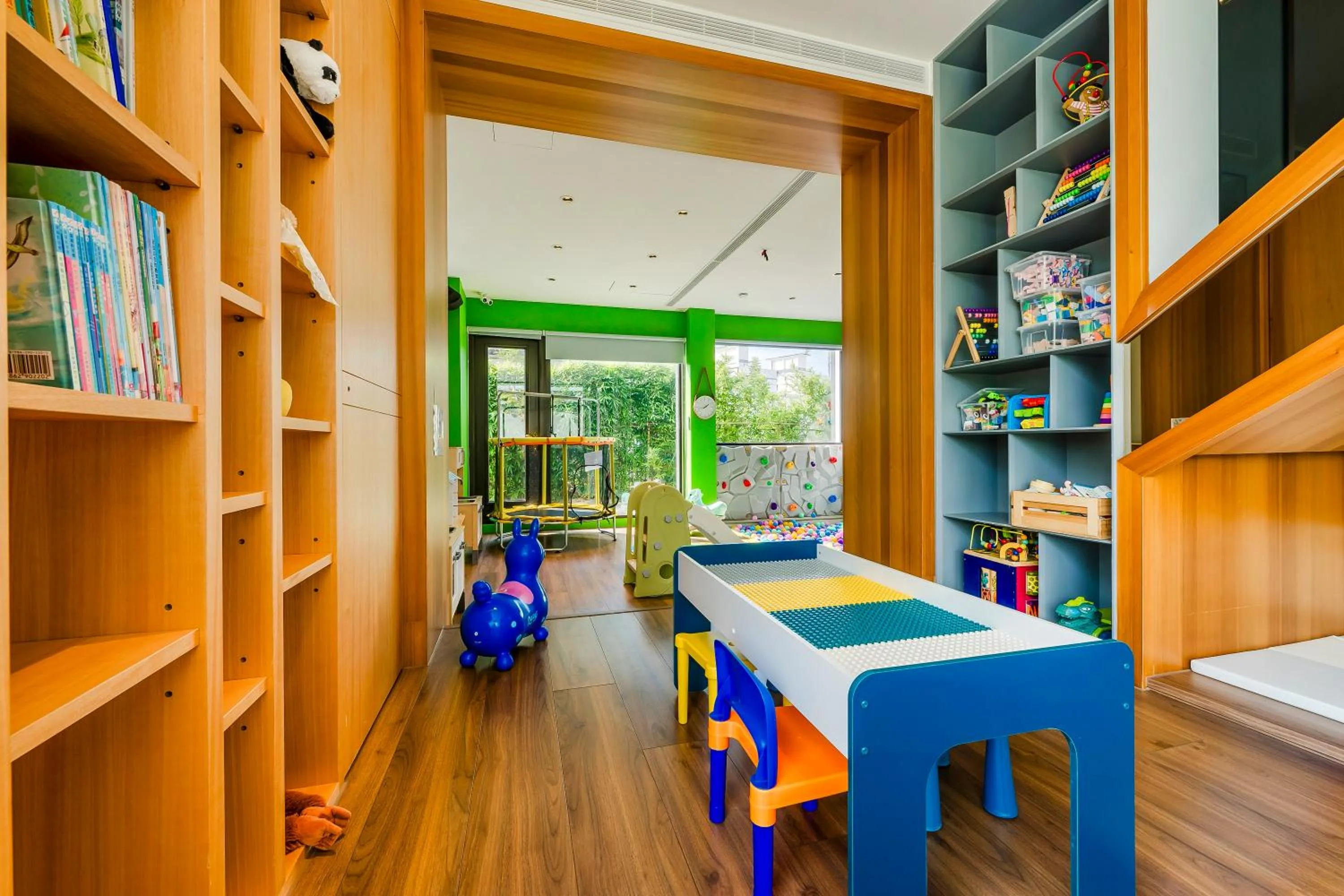 Children play ground in Ning Xia Time