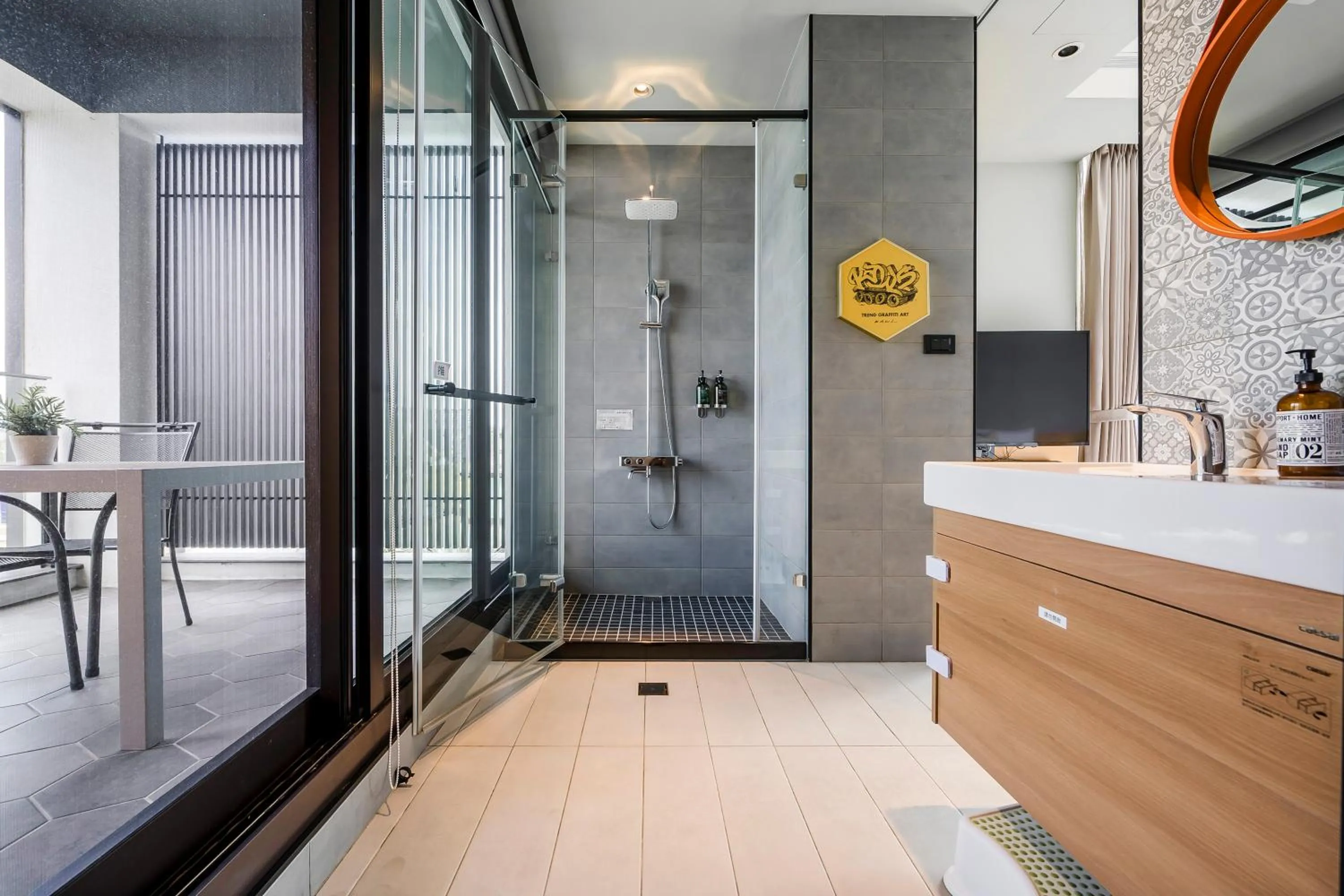 Bathroom in Ning Xia Time