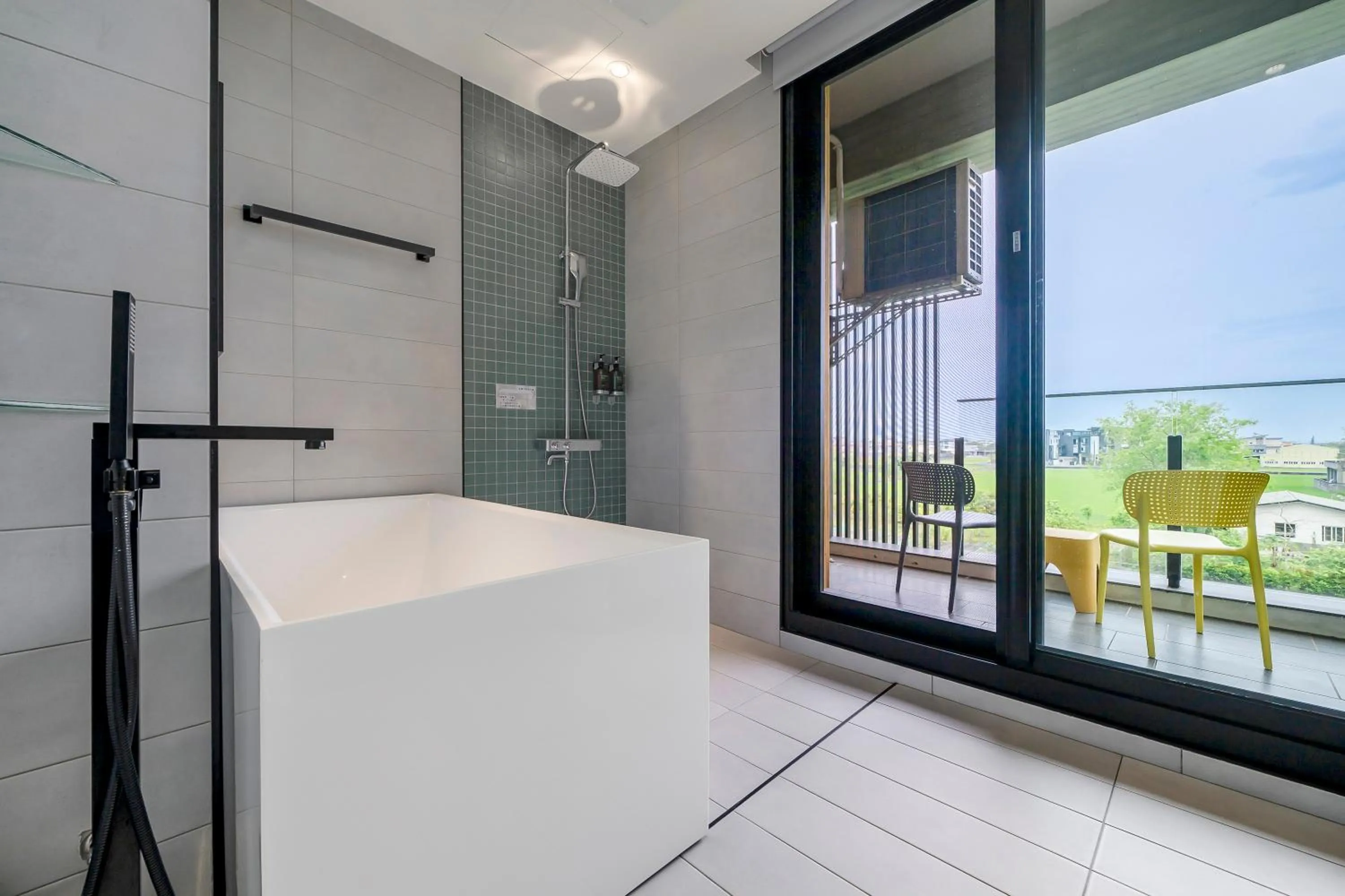 Bathroom in Ning Xia Time