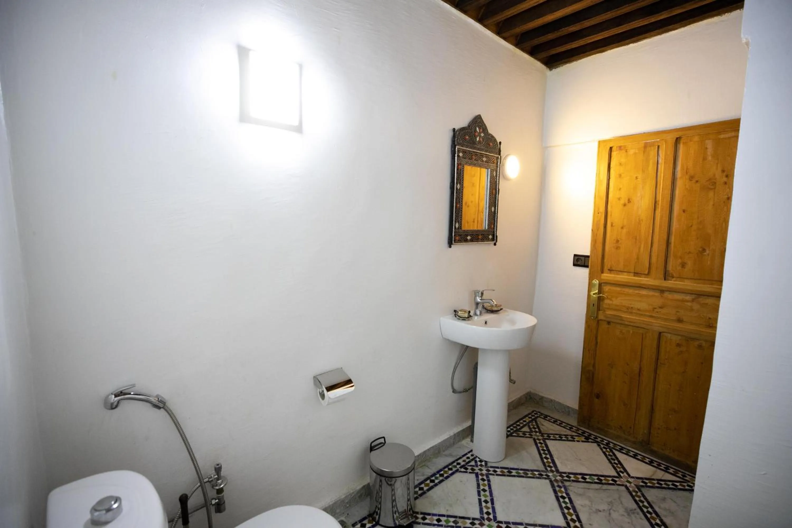 Lala Lina room with View in Palais Chahd Luxury