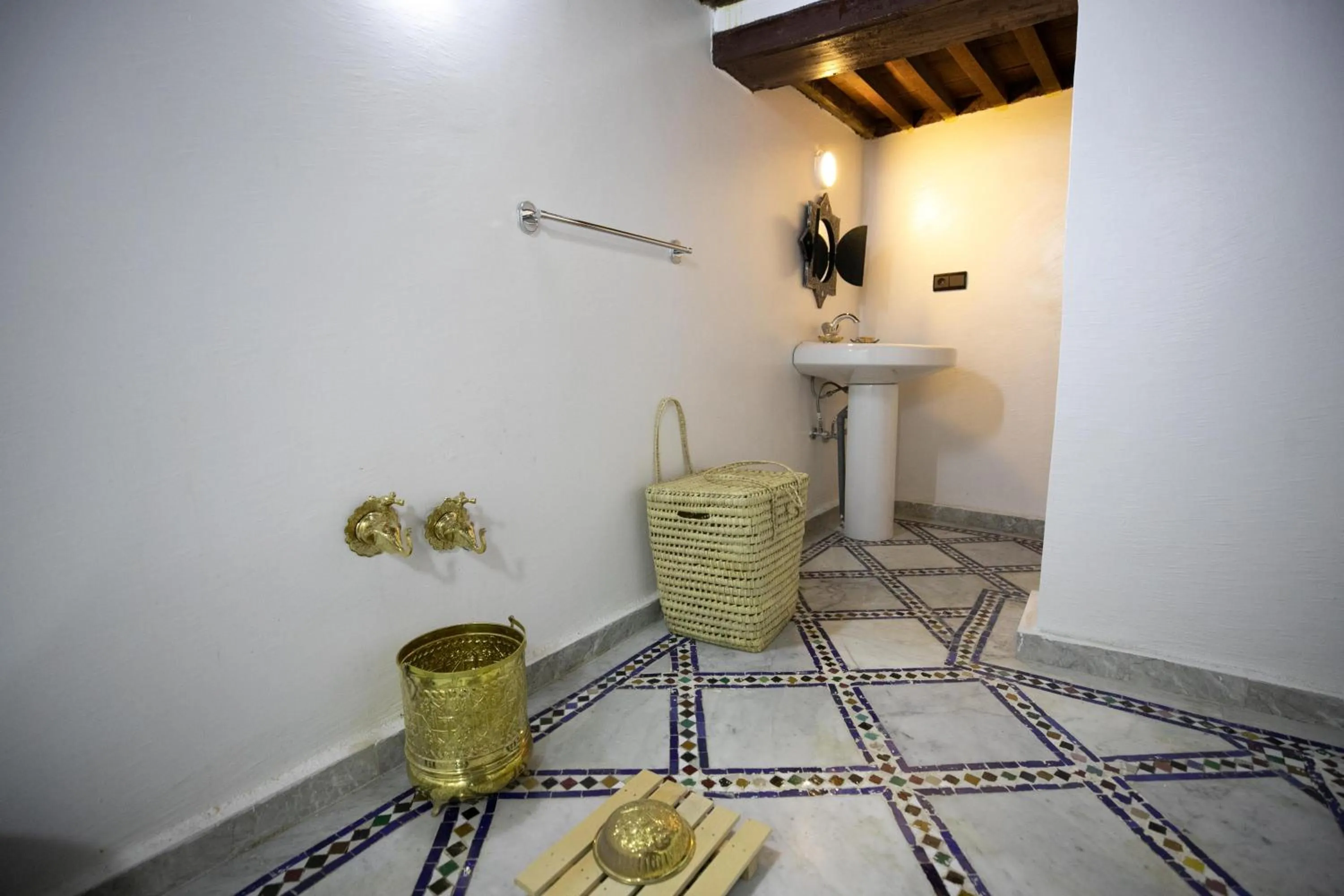 Toilet in Palais Chahd Luxury