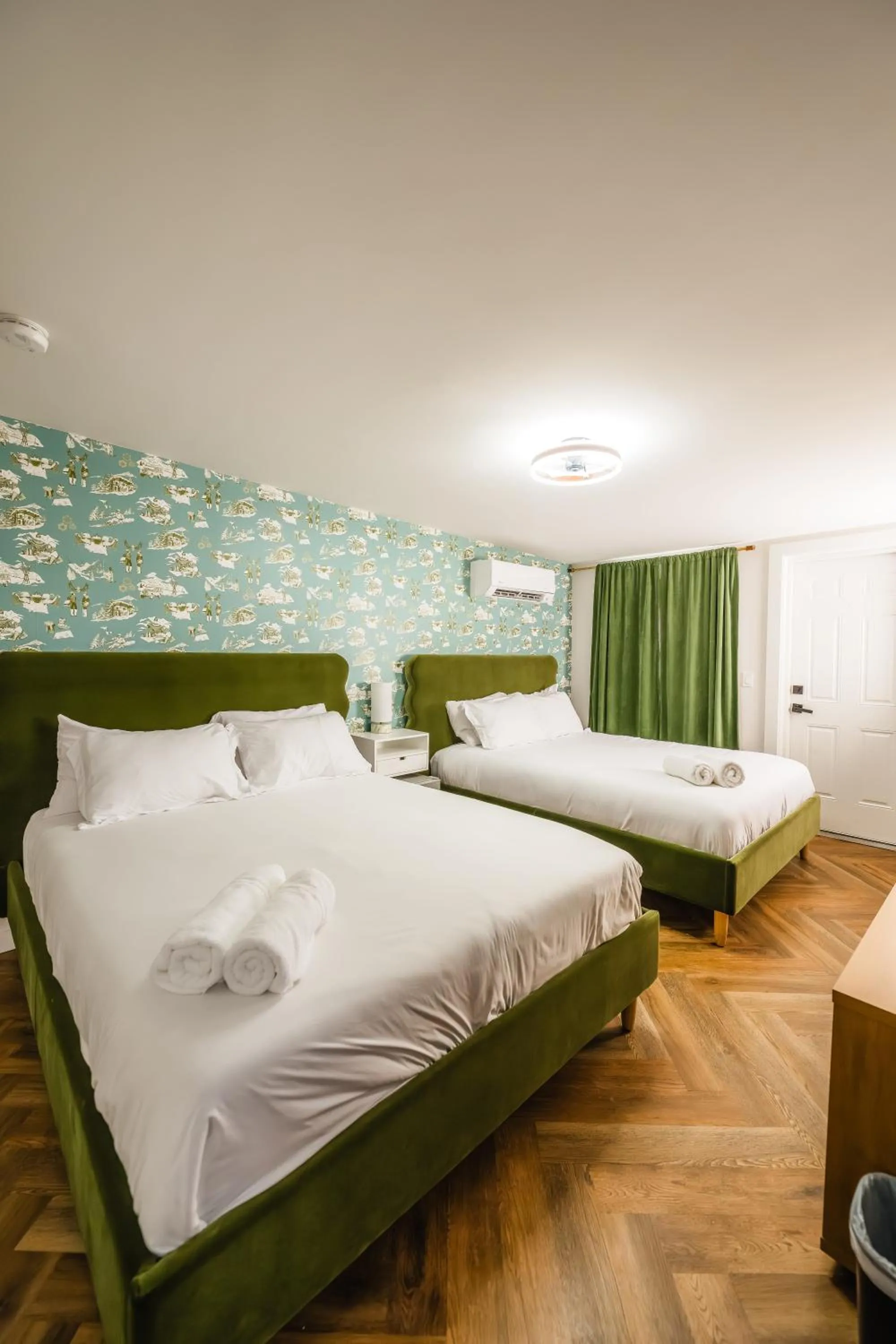Double Room in Chalet 239-Boutique Hotel