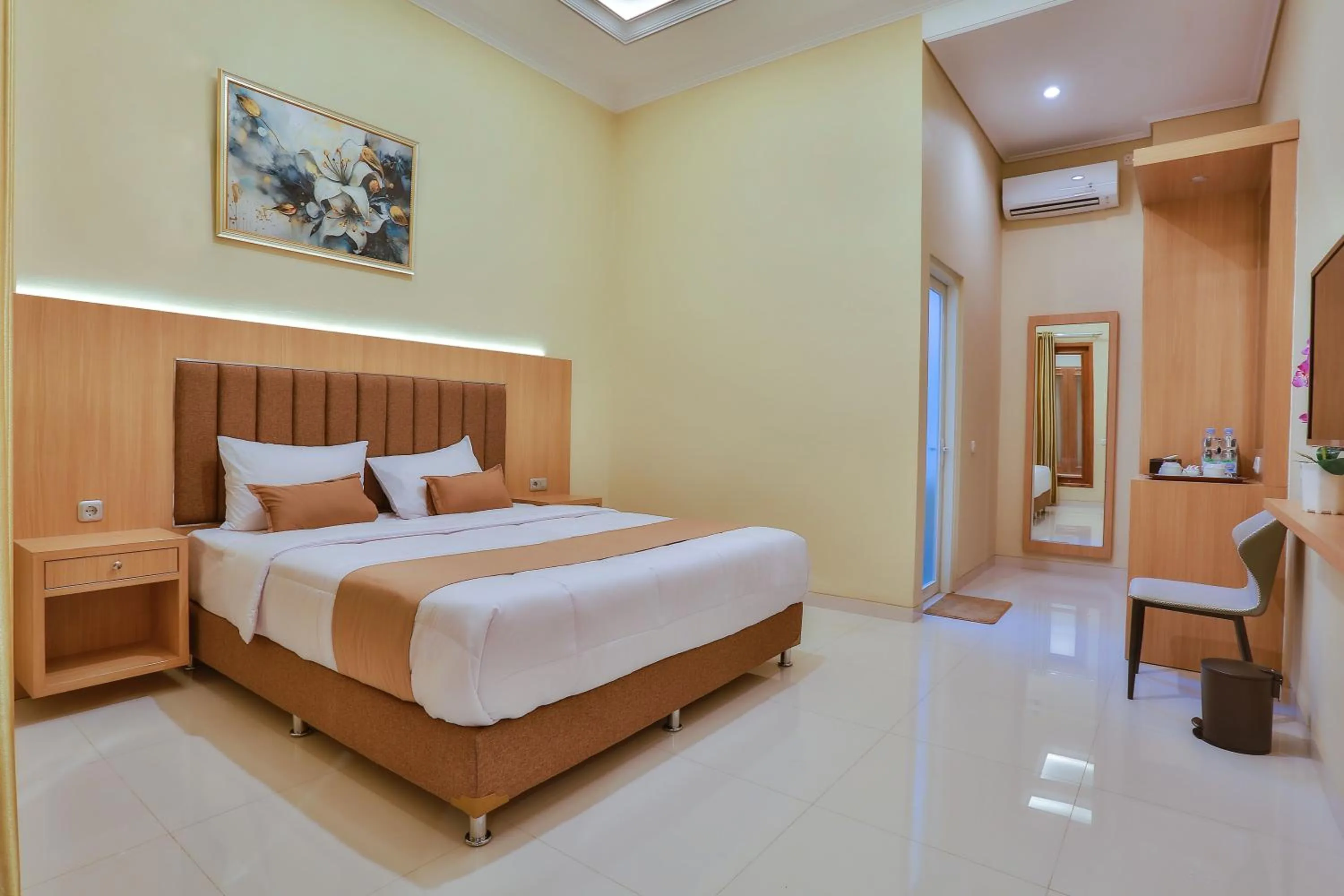Bed in The Horizontal Hotel Pacitan