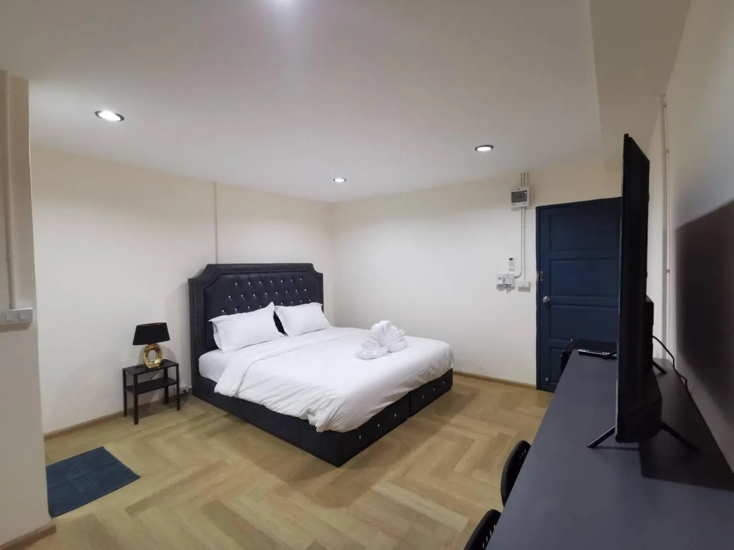 Bed in The One Hotel