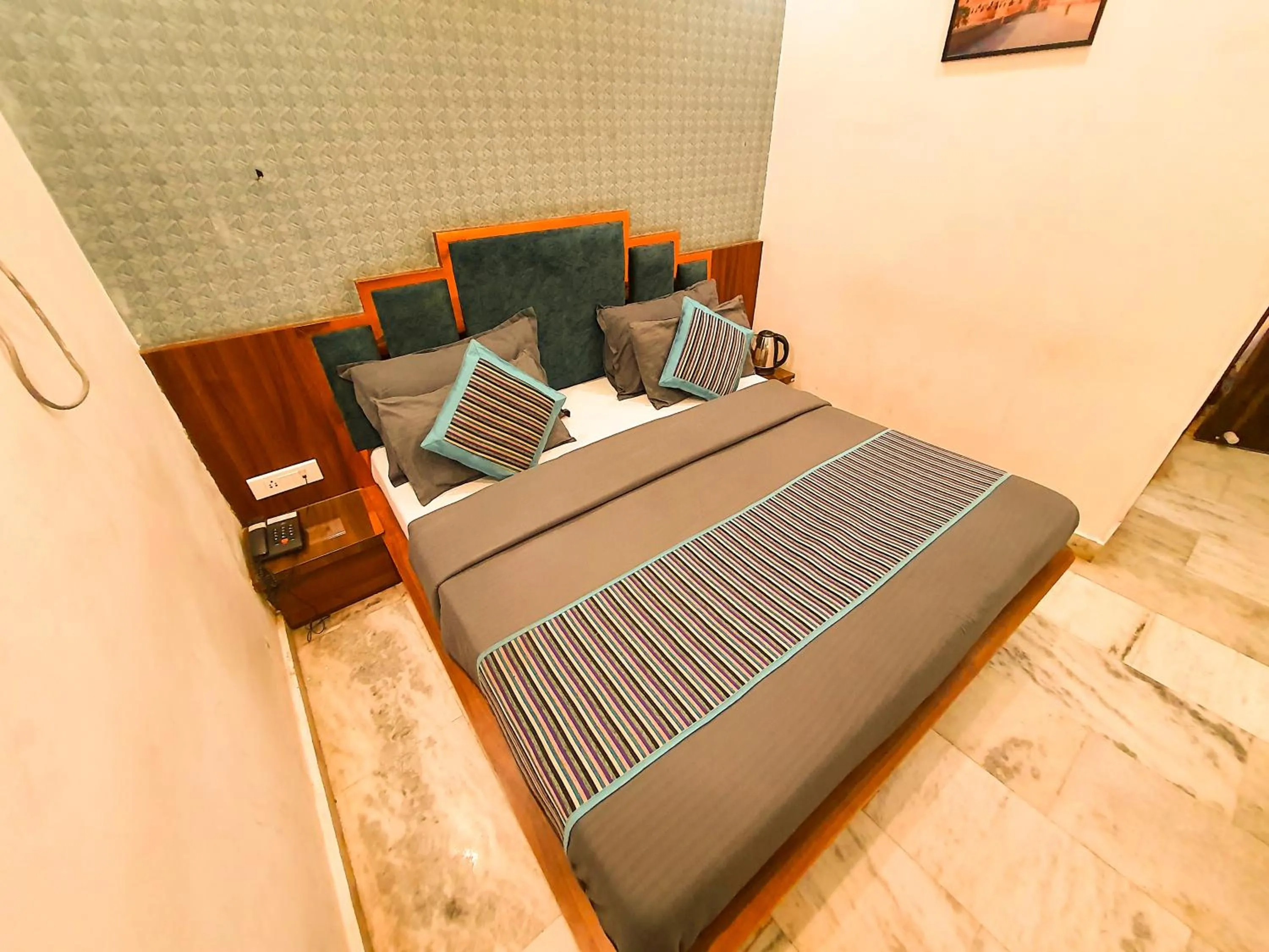 Bed in The Vacation Villa Agra A Boutique Hotel Near Taj Mahal