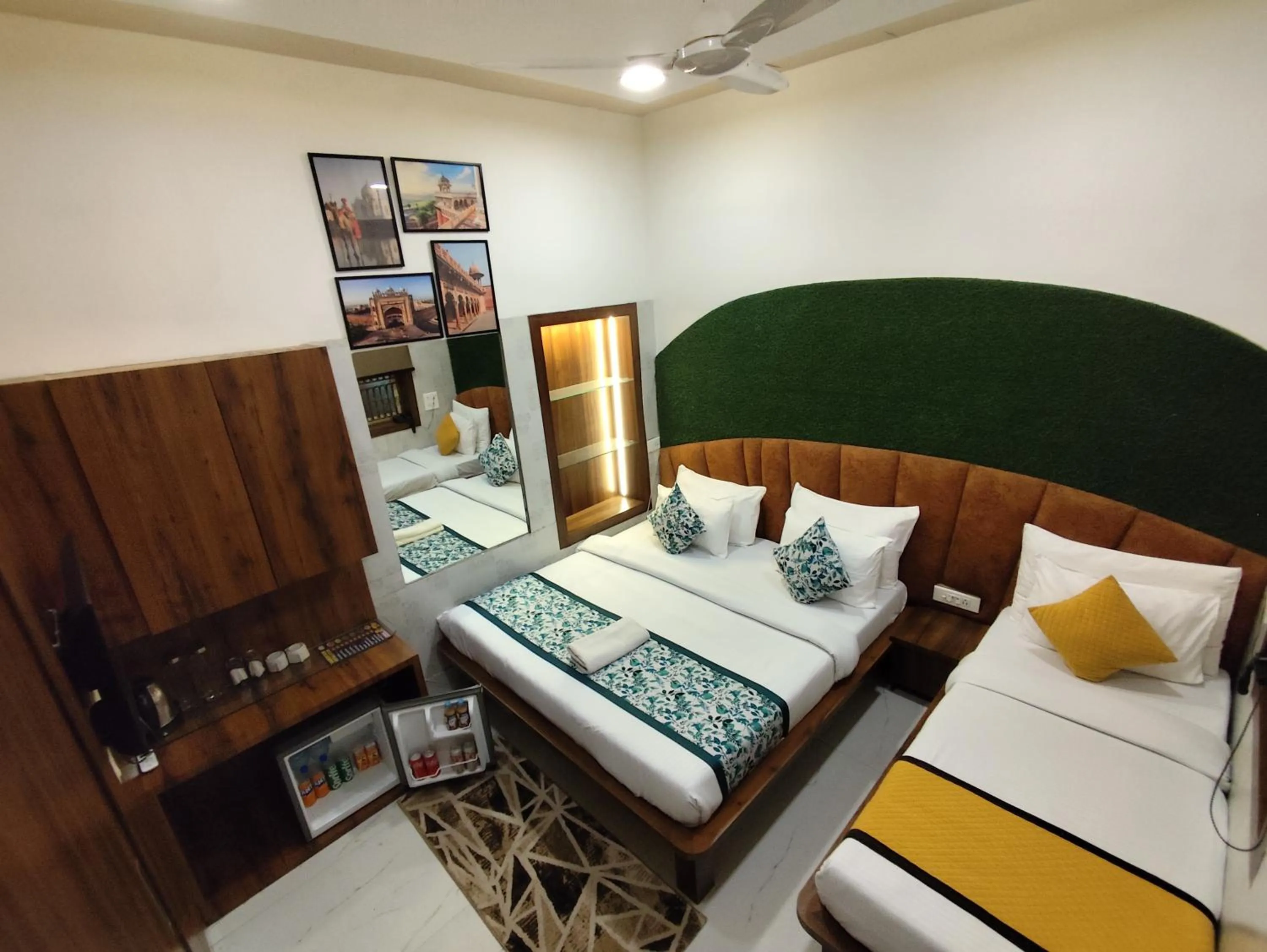 Bed in The Vacation Villa Agra A Boutique Hotel Near Taj Mahal