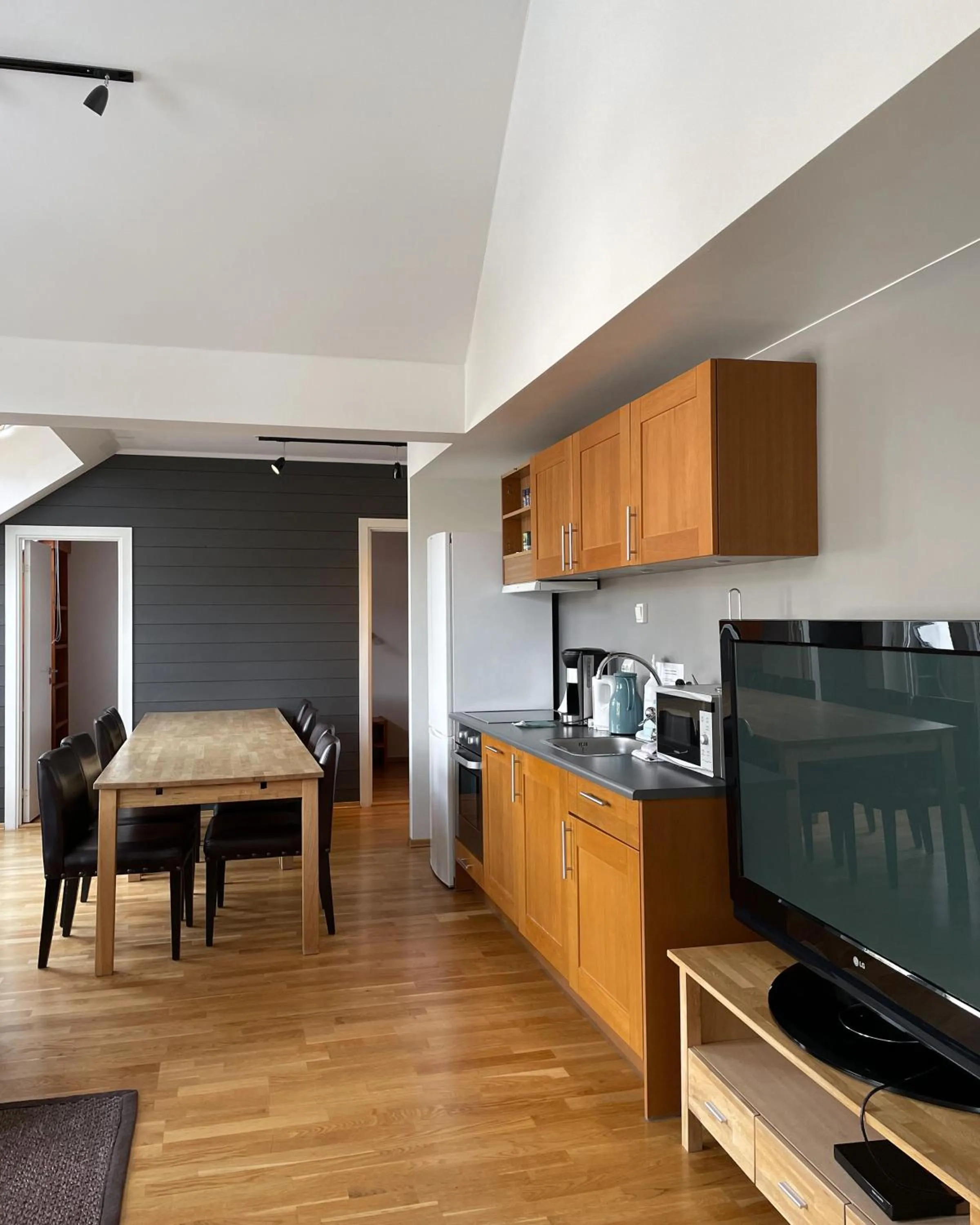 Four-Bedroom Apartment with Balcony  in Hovdestøylen Apartments