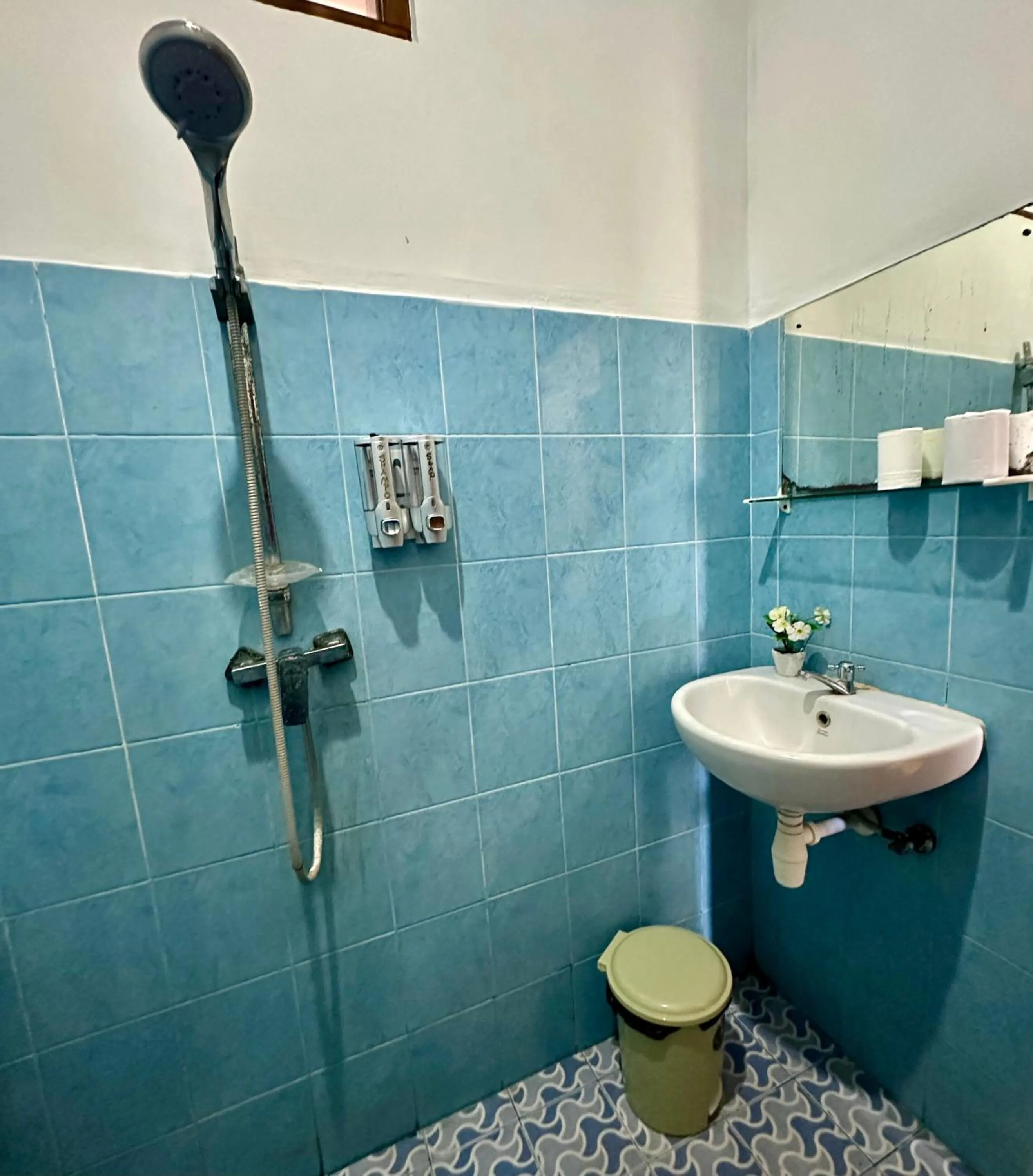 New Mekar Jaya Hotel