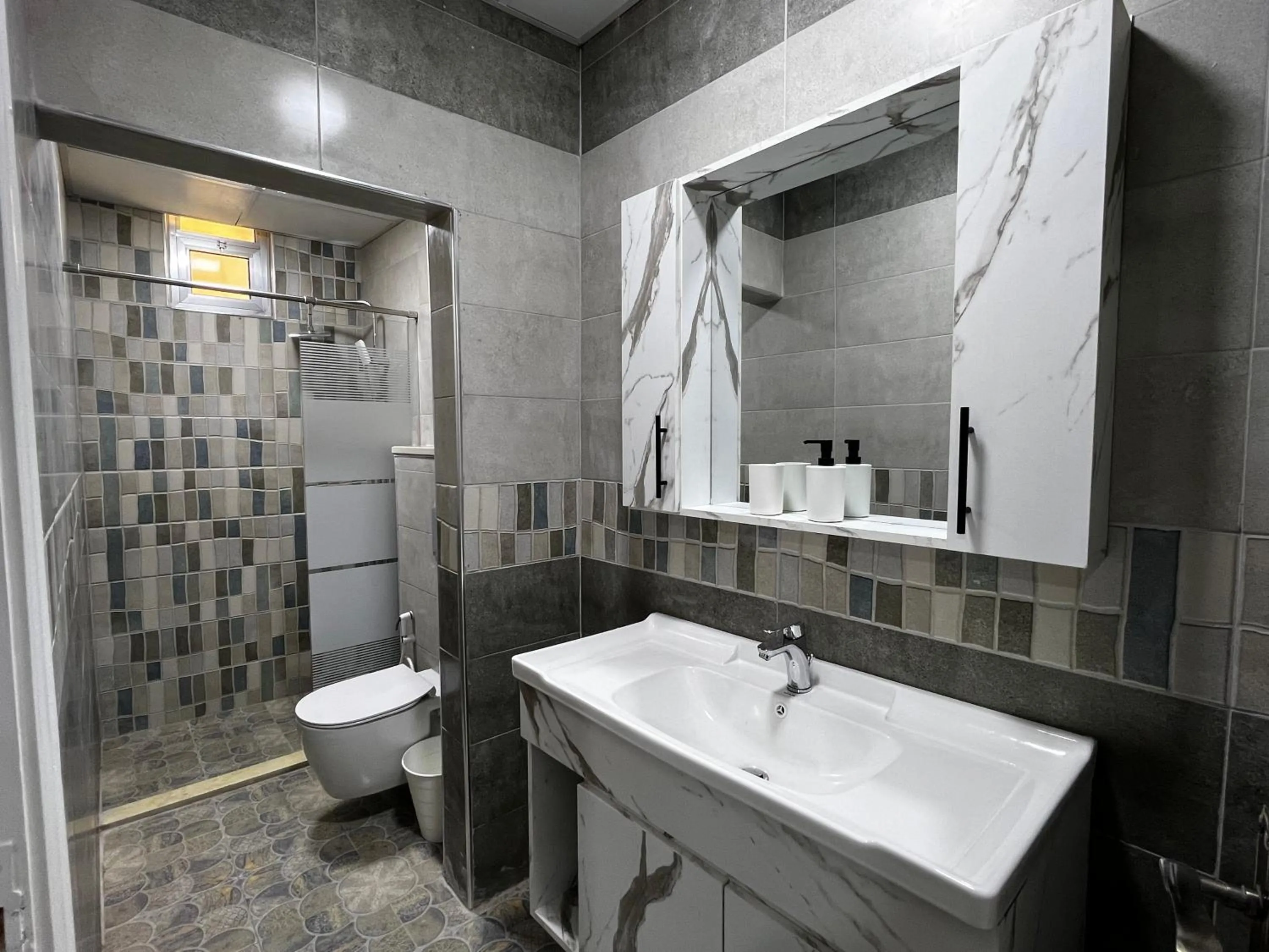 Family Room with Bathroom - single occupancy in Downtown Inn Madaba